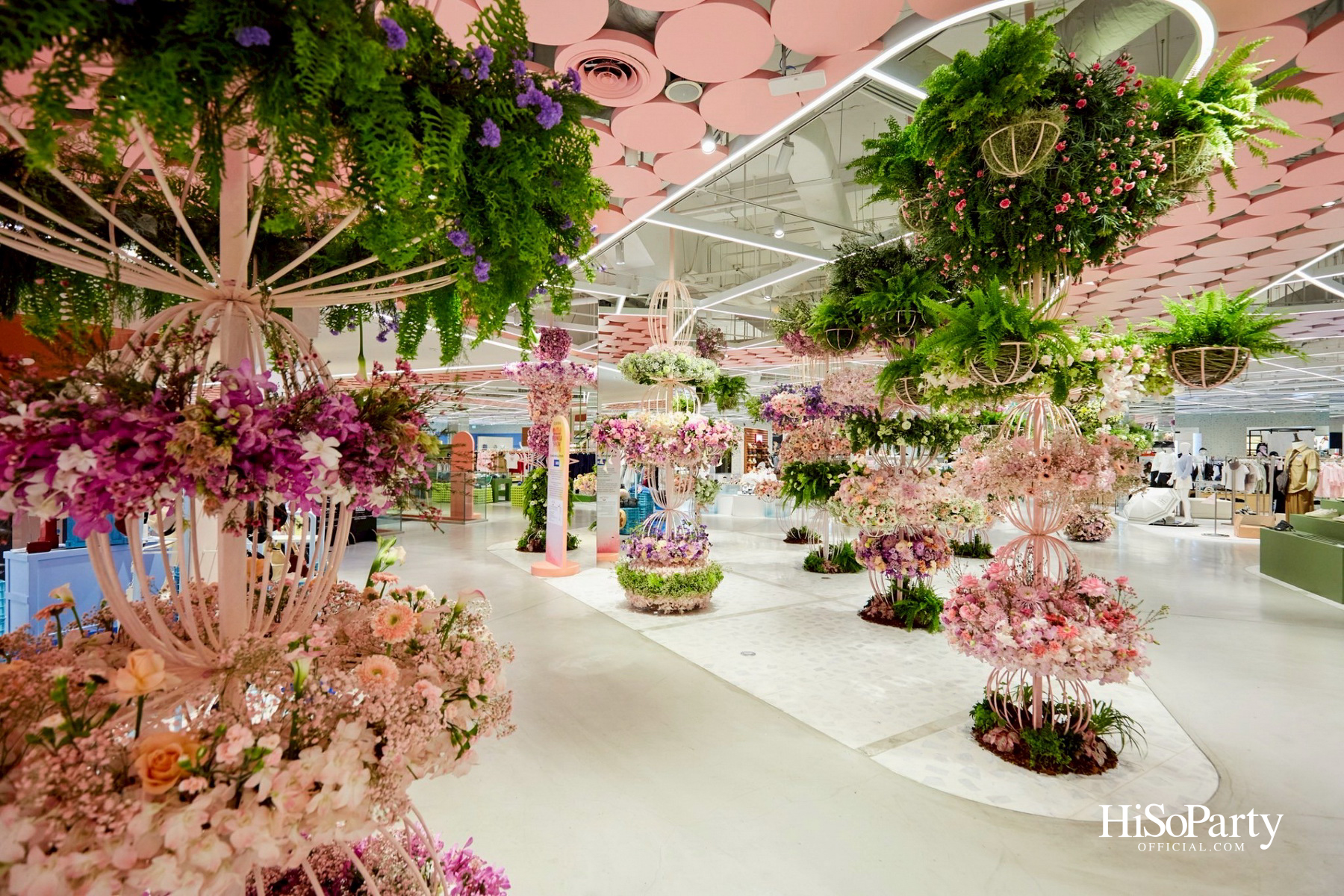 ห้างเซ็นทรัลจัดงาน The Art of Flowers ในโอกาสครบรอบ 78 ปี