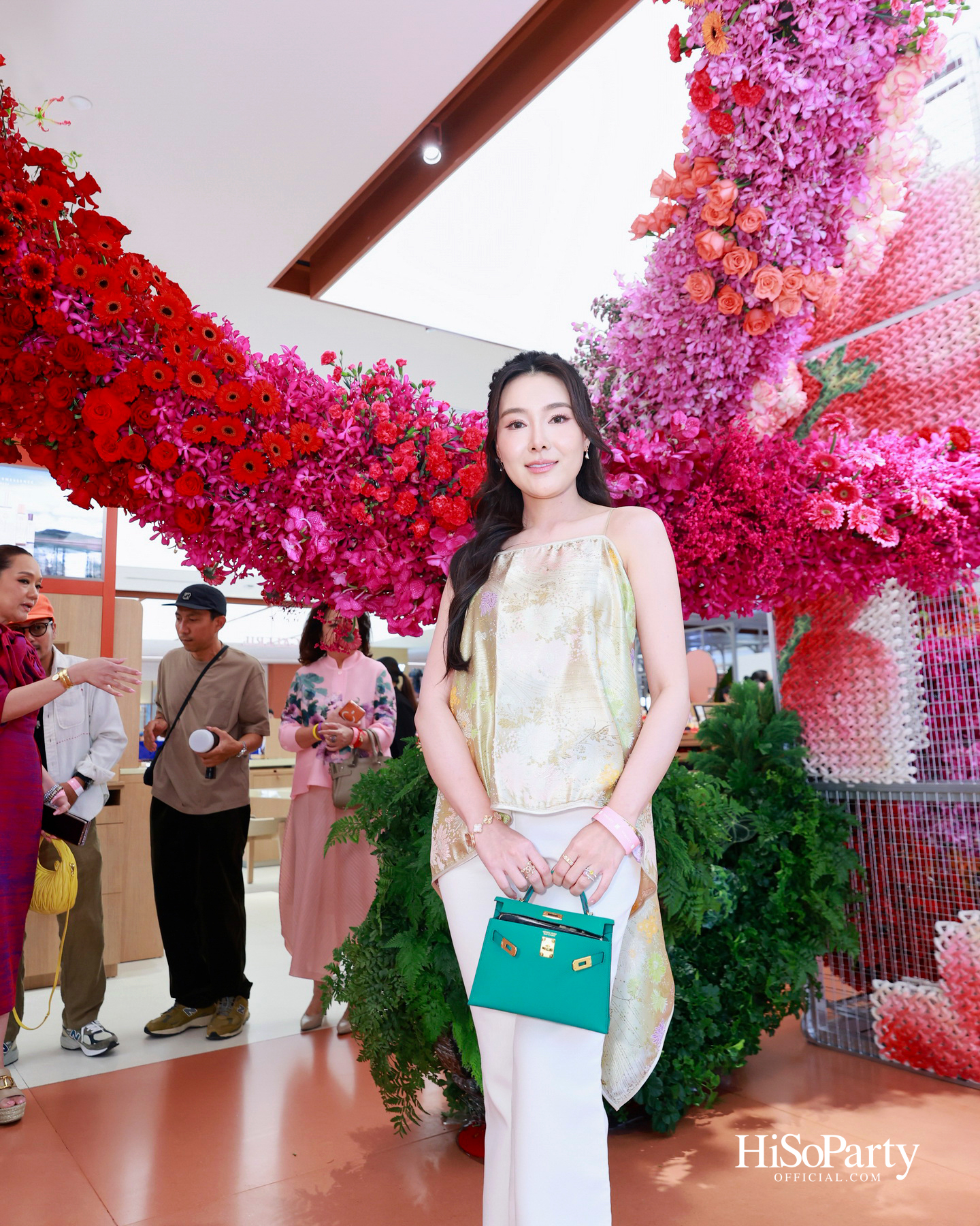 ห้างเซ็นทรัลจัดงาน The Art of Flowers ในโอกาสครบรอบ 78 ปี