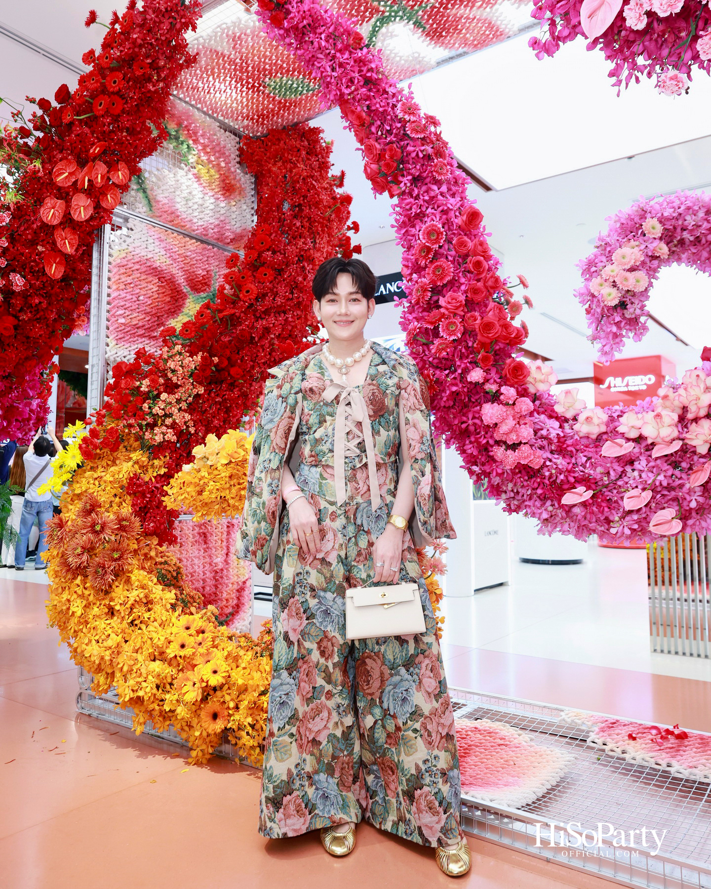ห้างเซ็นทรัลจัดงาน The Art of Flowers ในโอกาสครบรอบ 78 ปี
