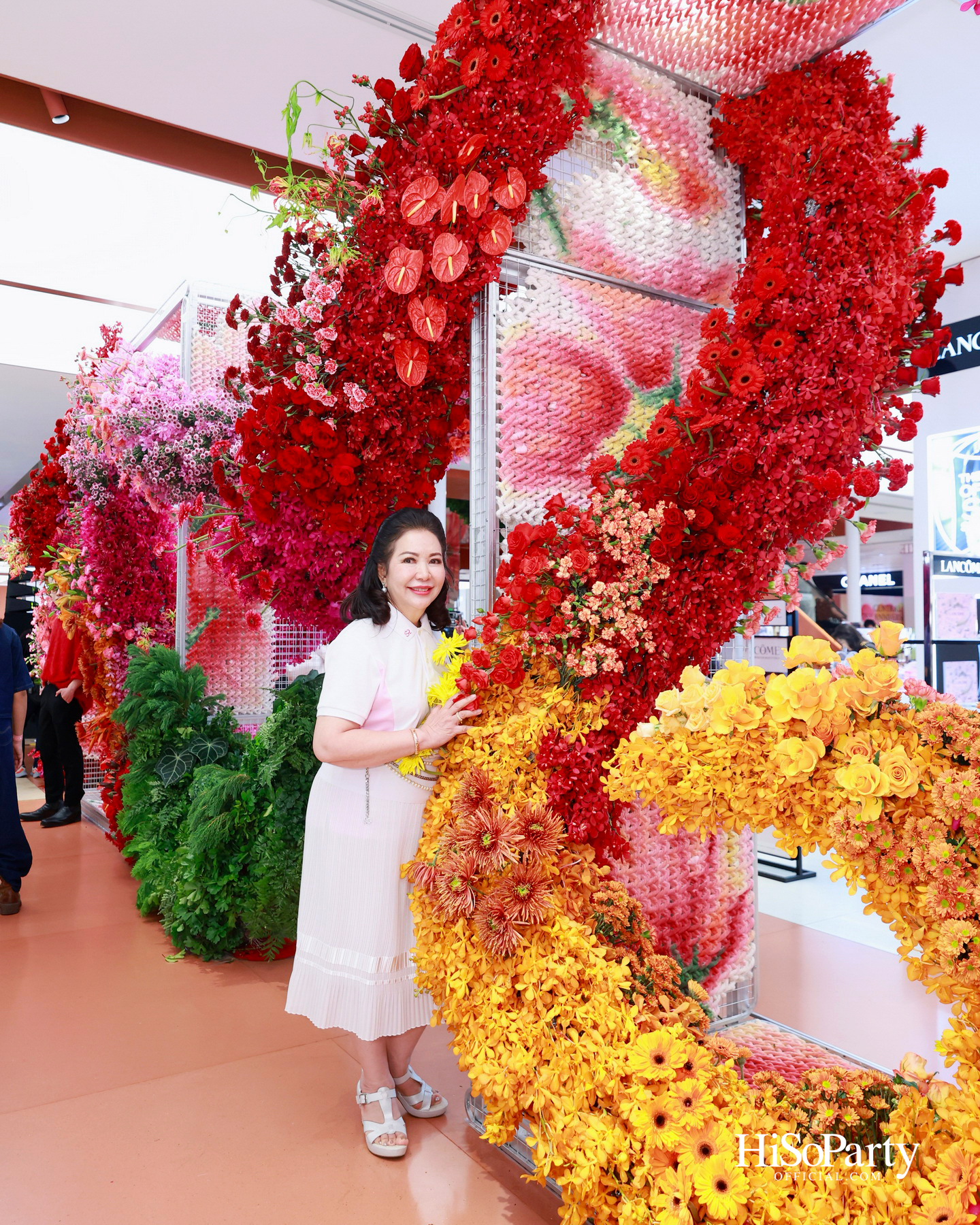 ห้างเซ็นทรัลจัดงาน The Art of Flowers ในโอกาสครบรอบ 78 ปี