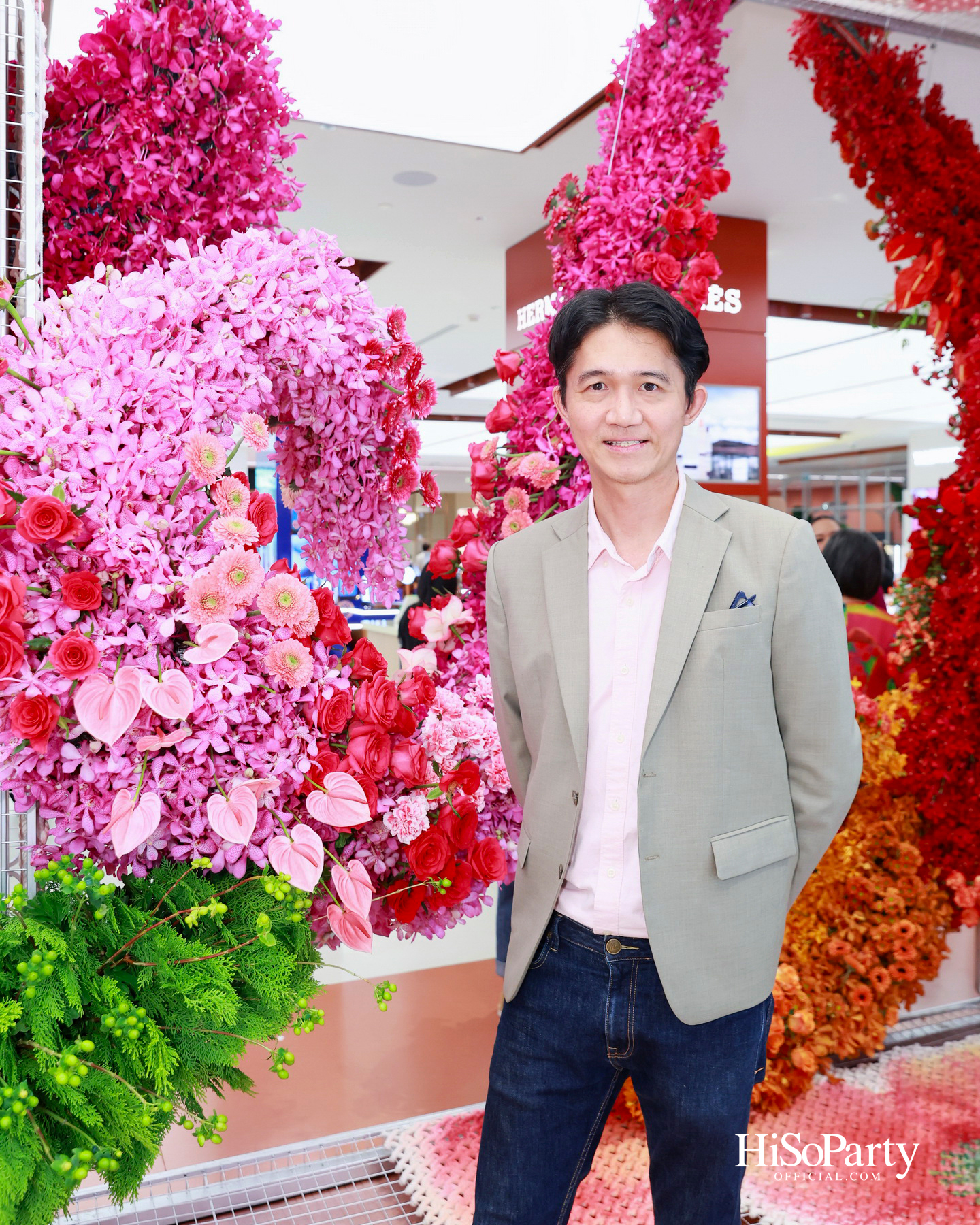 ห้างเซ็นทรัลจัดงาน The Art of Flowers ในโอกาสครบรอบ 78 ปี