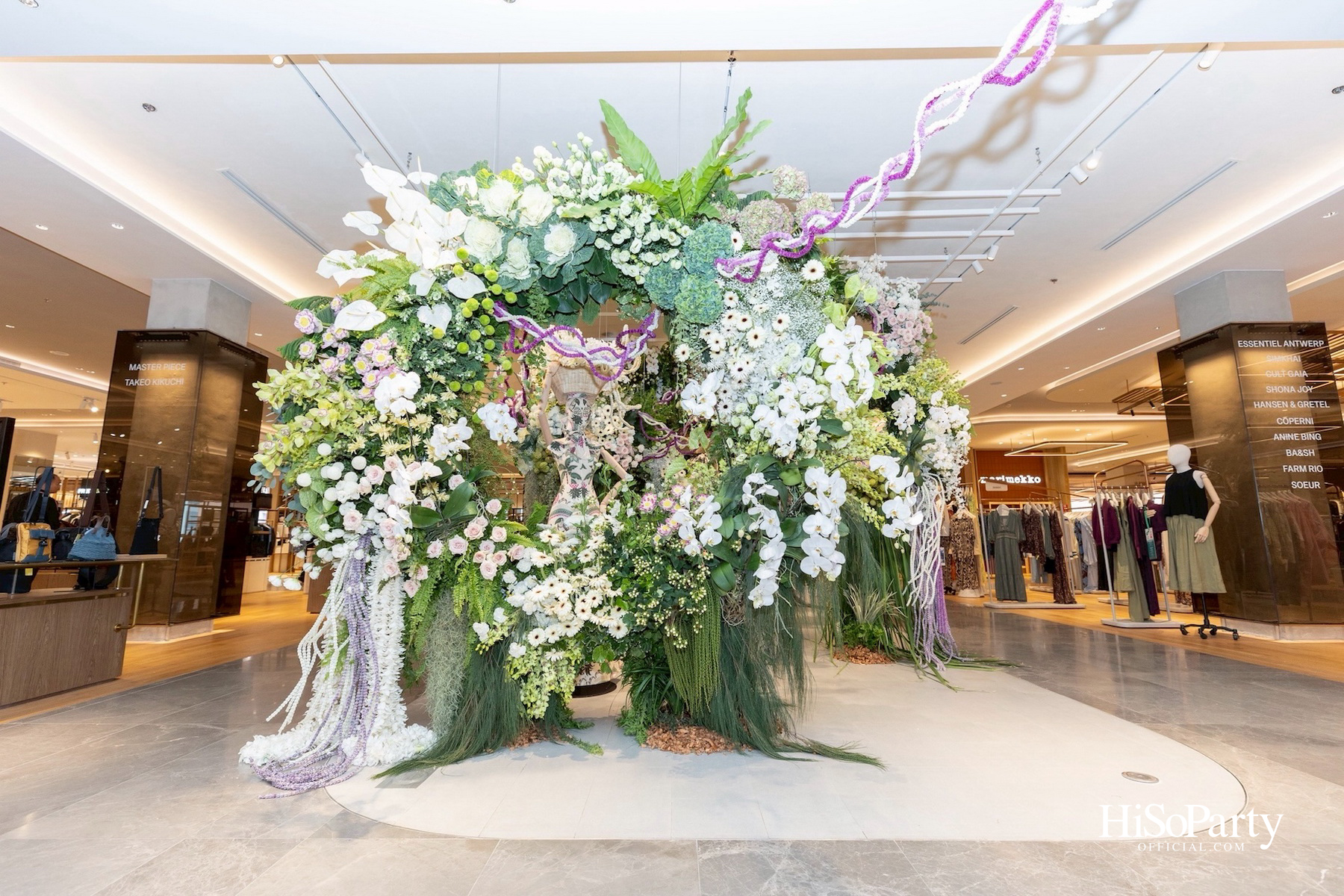 ห้างเซ็นทรัลจัดงาน The Art of Flowers ในโอกาสครบรอบ 78 ปี