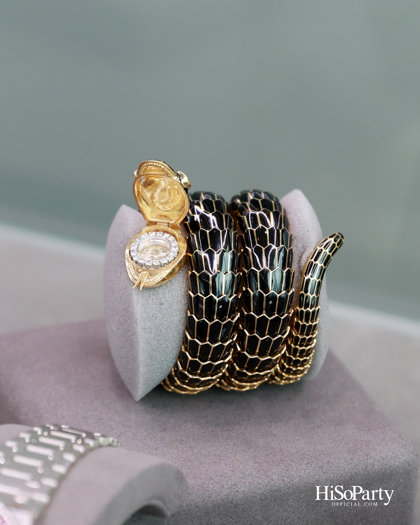 Christie’s จัดแสดงอัญมณีระดับมาสเตอร์พีซ ‘The Royal Blue’ ณ กรุงเทพฯ