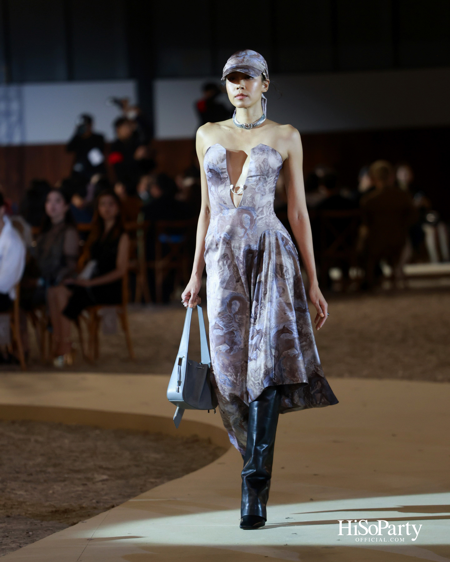 SIRIVANNAVARI จัดแสดงแฟชั่นโชว์คอลเลกชัน Autumn-Winter 2025/26 ถ่ายทอดมรดกแห่งโลกอีเควสเทรียนสู่แฟชั่นร่วมสมัย