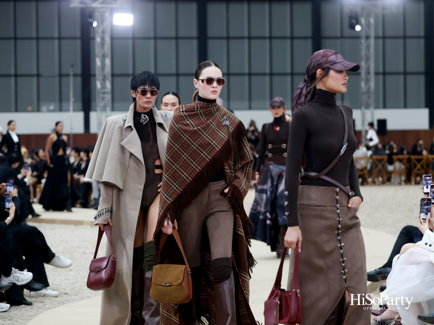 SIRIVANNAVARI จัดแสดงแฟชั่นโชว์คอลเลกชัน Autumn-Winter 2025/26 ถ่ายทอดมรดกแห่งโลกอีเควสเทรียนสู่แฟชั่นร่วมสมัย