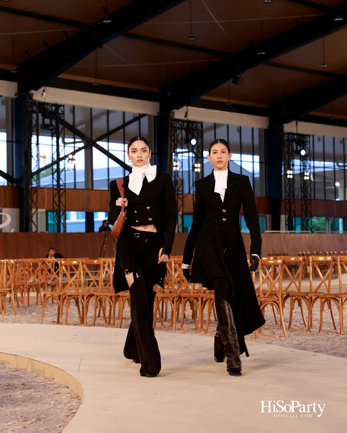 SIRIVANNAVARI จัดแสดงแฟชั่นโชว์คอลเลกชัน Autumn-Winter 2025/26 ถ่ายทอดมรดกแห่งโลกอีเควสเทรียนสู่แฟชั่นร่วมสมัย