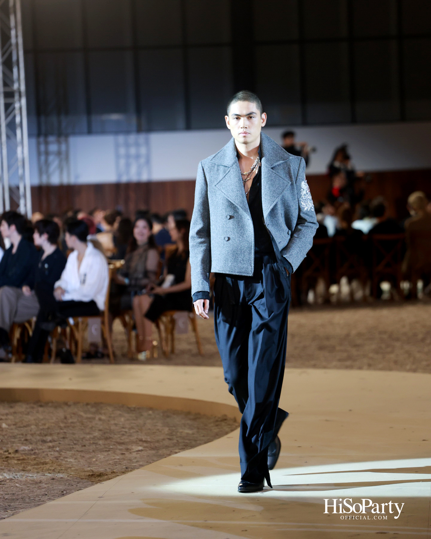 SIRIVANNAVARI จัดแสดงแฟชั่นโชว์คอลเลกชัน Autumn-Winter 2025/26 ถ่ายทอดมรดกแห่งโลกอีเควสเทรียนสู่แฟชั่นร่วมสมัย