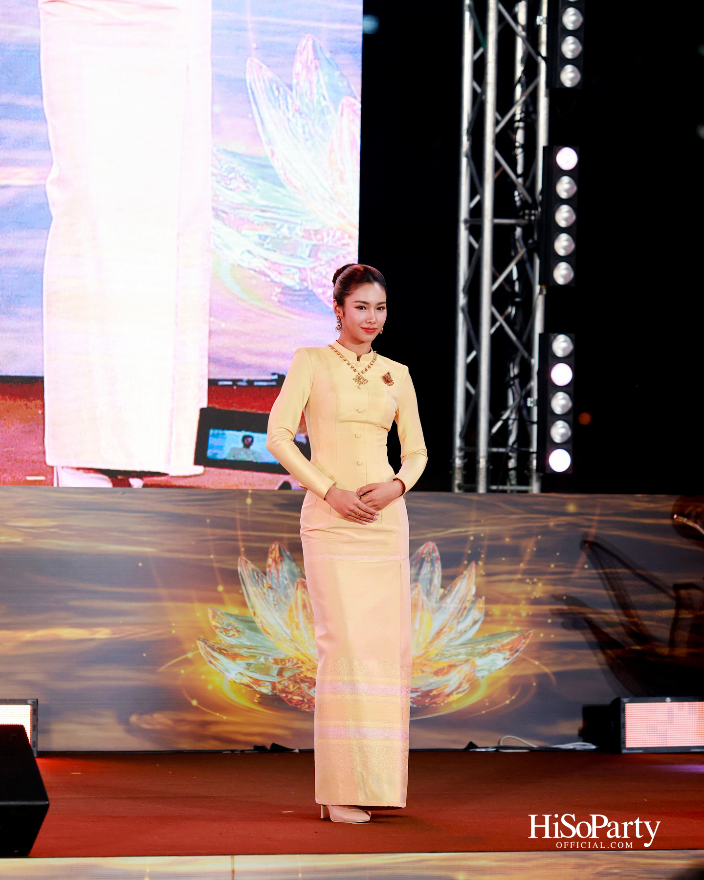 ไอคอนสยามจัดงาน ‘ICONSIAM THAICONIC LOY KRATHONG 2025’ ร้อยใจไทยรักษ์เจ้าพระยา น้อมรำลึกในพระมหากรุณาธิคุณสมเด็จพระพันปีหลวง