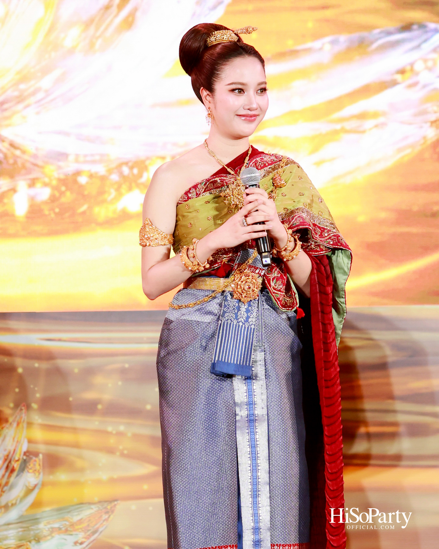 ไอคอนสยามจัดงาน ‘ICONSIAM THAICONIC LOY KRATHONG 2025’ ร้อยใจไทยรักษ์เจ้าพระยา น้อมรำลึกในพระมหากรุณาธิคุณสมเด็จพระพันปีหลวง