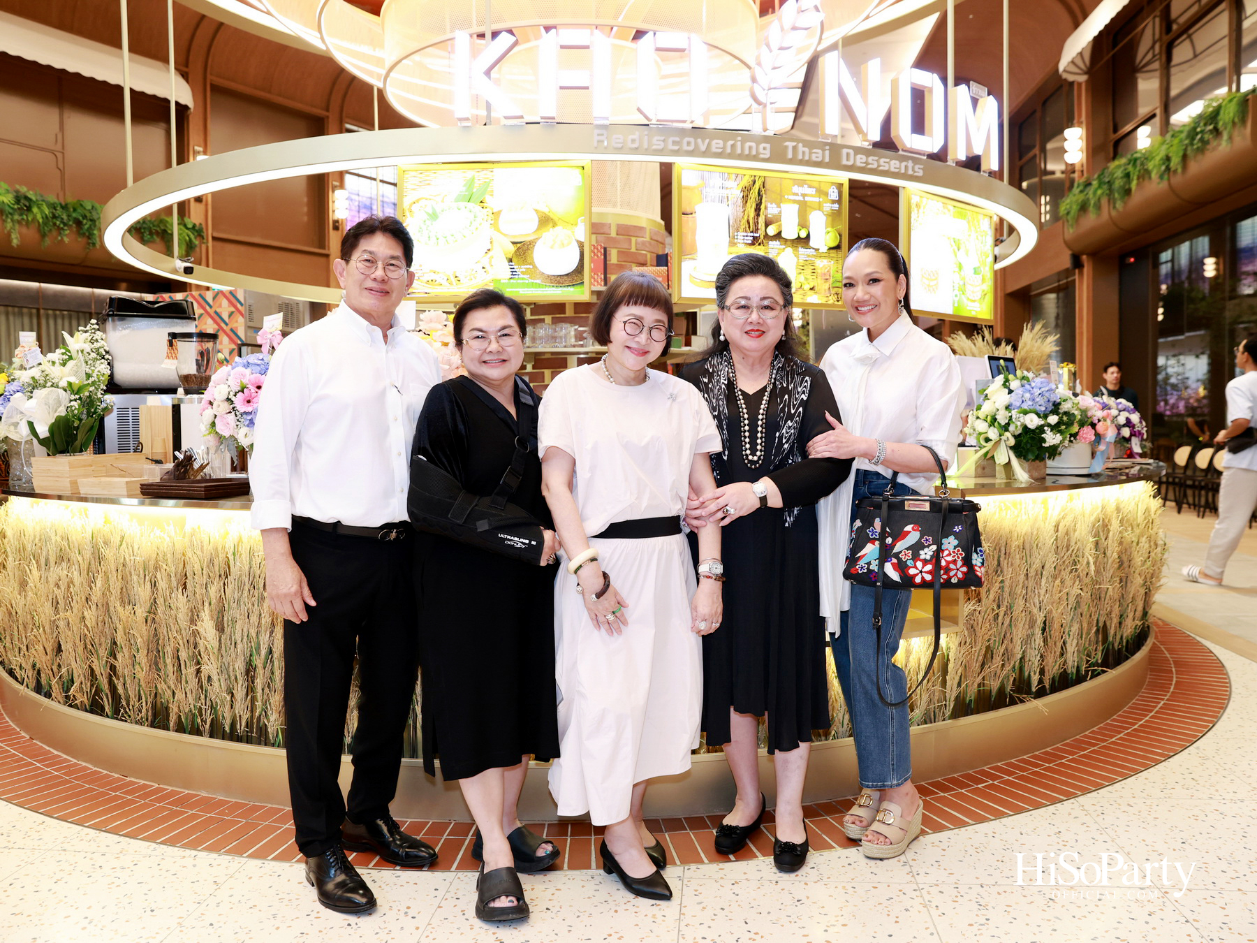 KAO NOM (ข้าวนม) ขนมไทยร่วมสมัย เครือเดียวกับ Kyo Roll En เปิดตัวอย่างเป็นทางการ ณ Dusit Central Park