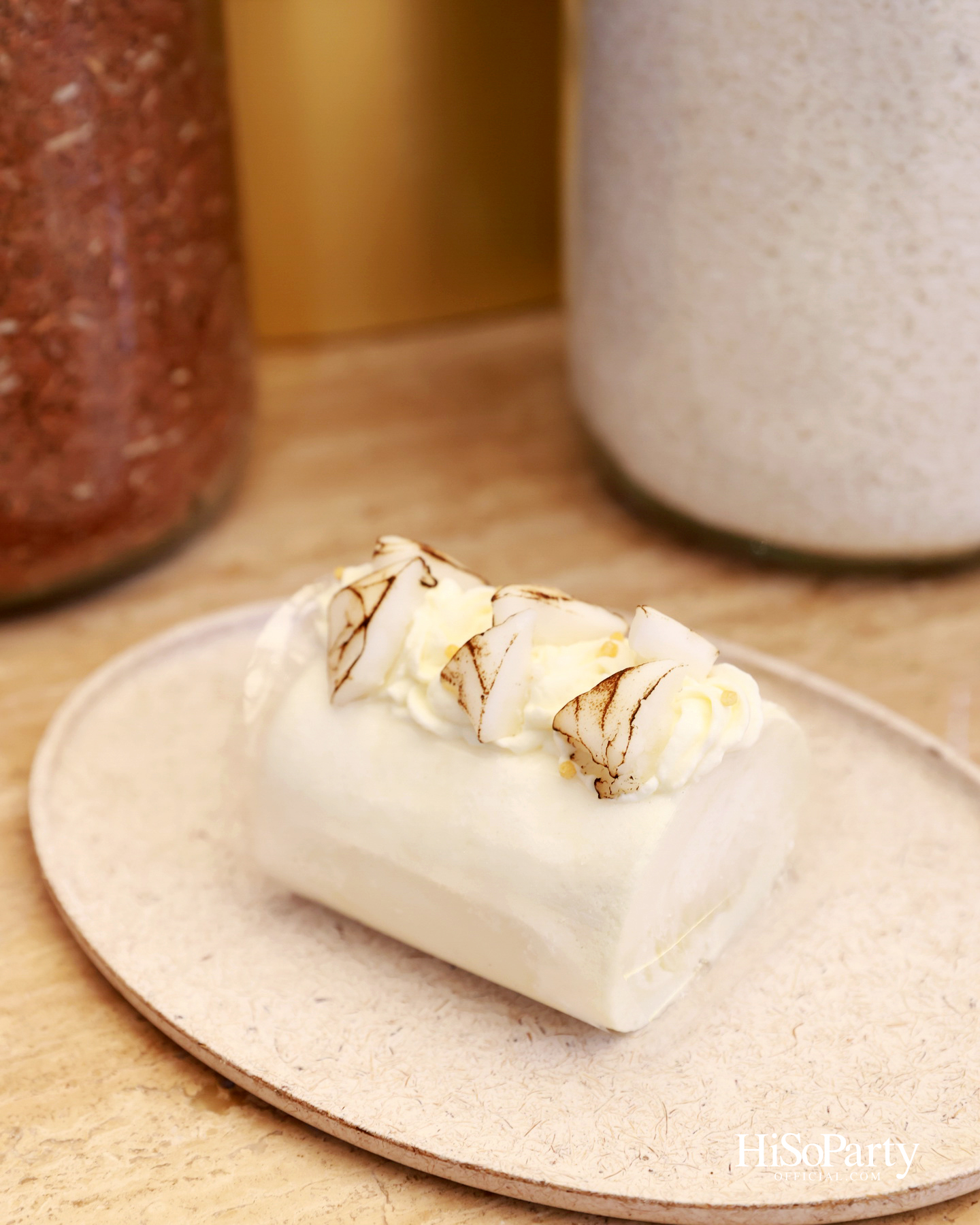 KAO NOM (ข้าวนม) ขนมไทยร่วมสมัย เครือเดียวกับ Kyo Roll En เปิดตัวอย่างเป็นทางการ ณ Dusit Central Park