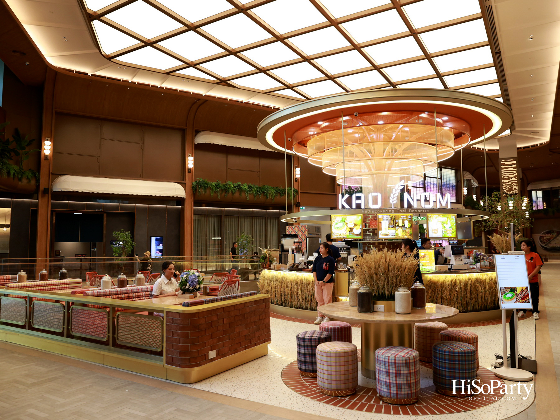 KAO NOM (ข้าวนม) ขนมไทยร่วมสมัย เครือเดียวกับ Kyo Roll En เปิดตัวอย่างเป็นทางการ ณ Dusit Central Park