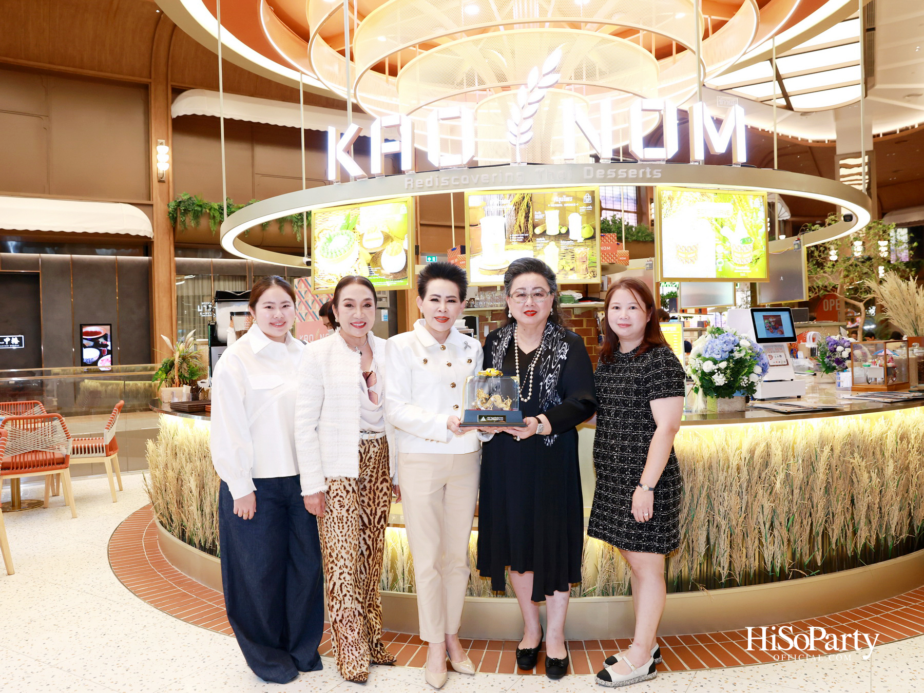 KAO NOM (ข้าวนม) ขนมไทยร่วมสมัย เครือเดียวกับ Kyo Roll En เปิดตัวอย่างเป็นทางการ ณ Dusit Central Park