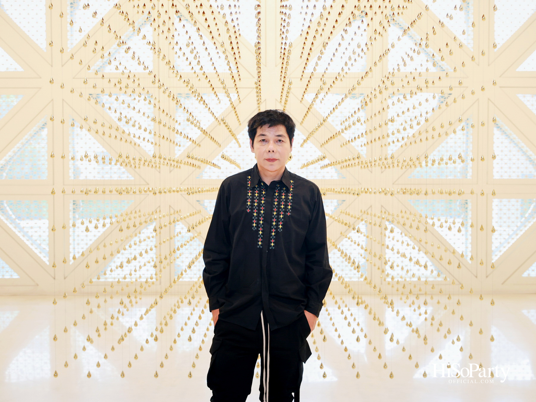 หยดทองแห่งกาลเวลา ‘Golden Teardrop (2025)’ โดย อริญชย์ รุ่งแจ้ง ณ MOCA BANGKOK