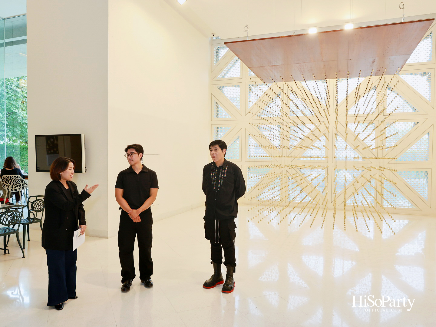 หยดทองแห่งกาลเวลา ‘Golden Teardrop (2025)’ โดย อริญชย์ รุ่งแจ้ง ณ MOCA BANGKOK