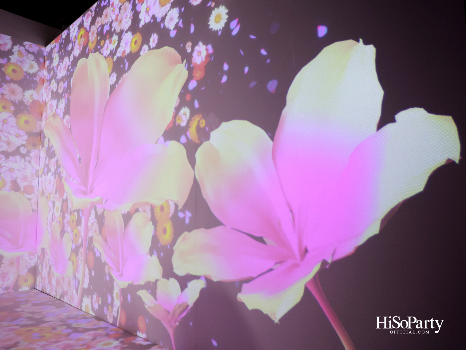 ‘BLOOM in Four Seasons – The Heart-Blossoming Immersive Experience’ เปิดโลกแห่งศิลปะที่ฮีลใจ ณ ไอคอนสยาม