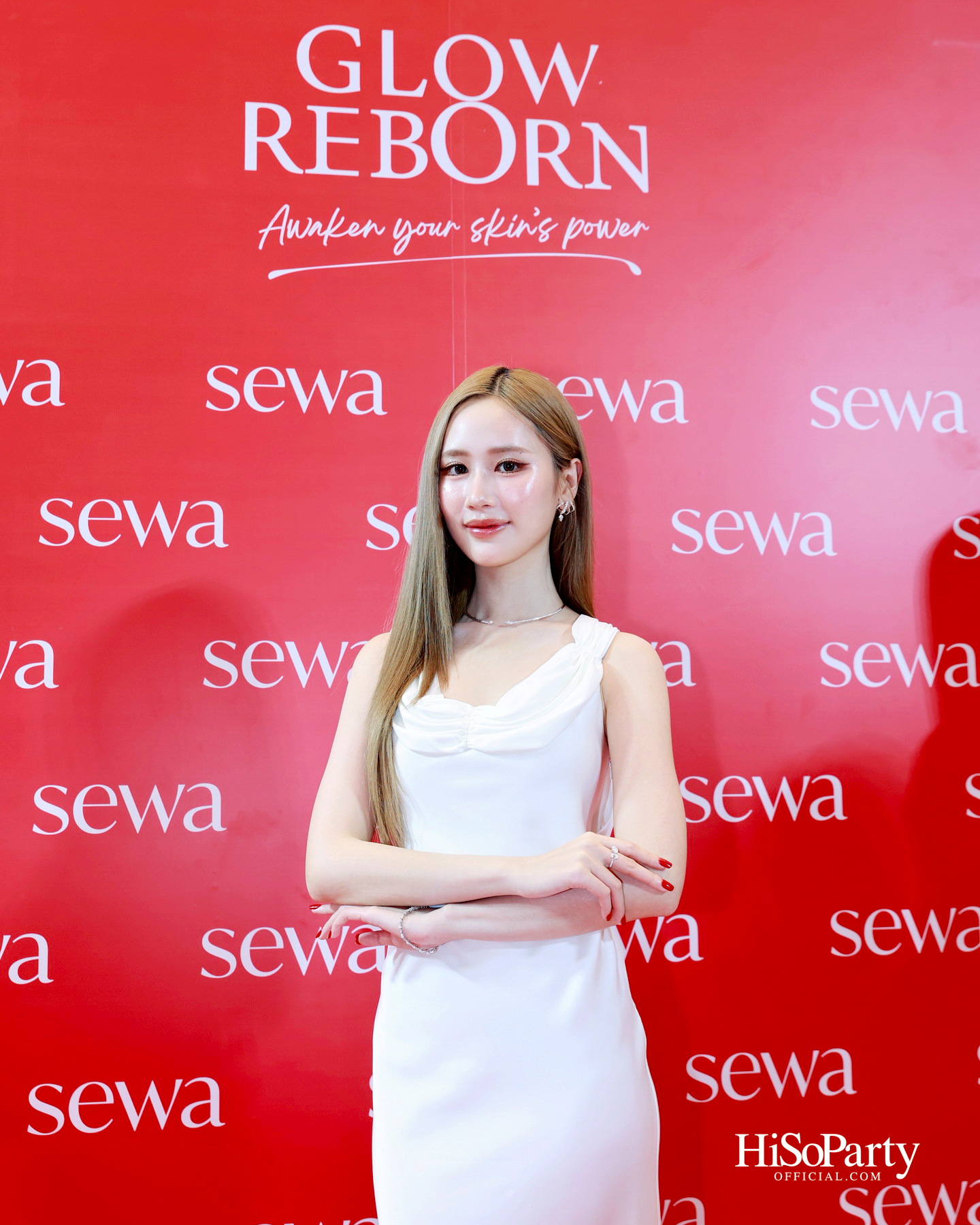 ‘Sewa Glow Reborn – Awaken Your Skin’s Power’ เปิดตัวพรีเซนเตอร์คนใหม่ ‘เจนเย่–เมธิกา’ พร้อมเผยโฉม 2 น้ำตบฮีโร่รุ่นล่าสุด