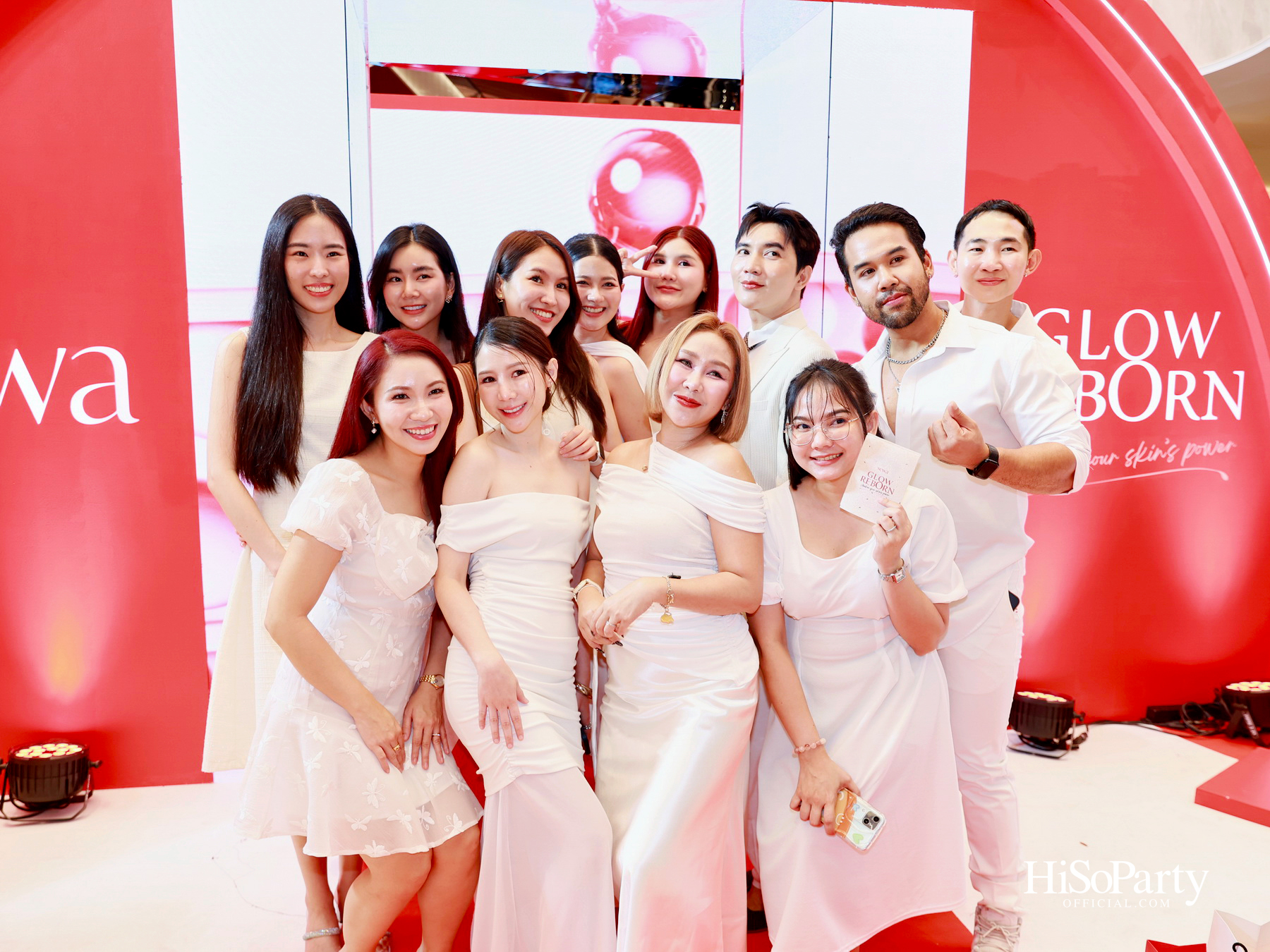 ‘Sewa Glow Reborn – Awaken Your Skin’s Power’ เปิดตัวพรีเซนเตอร์คนใหม่ ‘เจนเย่–เมธิกา’ พร้อมเผยโฉม 2 น้ำตบฮีโร่รุ่นล่าสุด