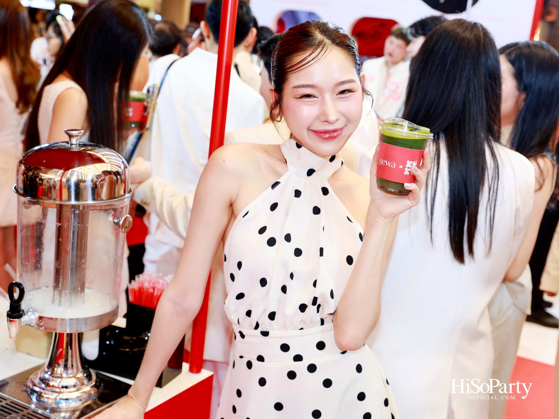 ‘Sewa Glow Reborn – Awaken Your Skin’s Power’ เปิดตัวพรีเซนเตอร์คนใหม่ ‘เจนเย่–เมธิกา’ พร้อมเผยโฉม 2 น้ำตบฮีโร่รุ่นล่าสุด