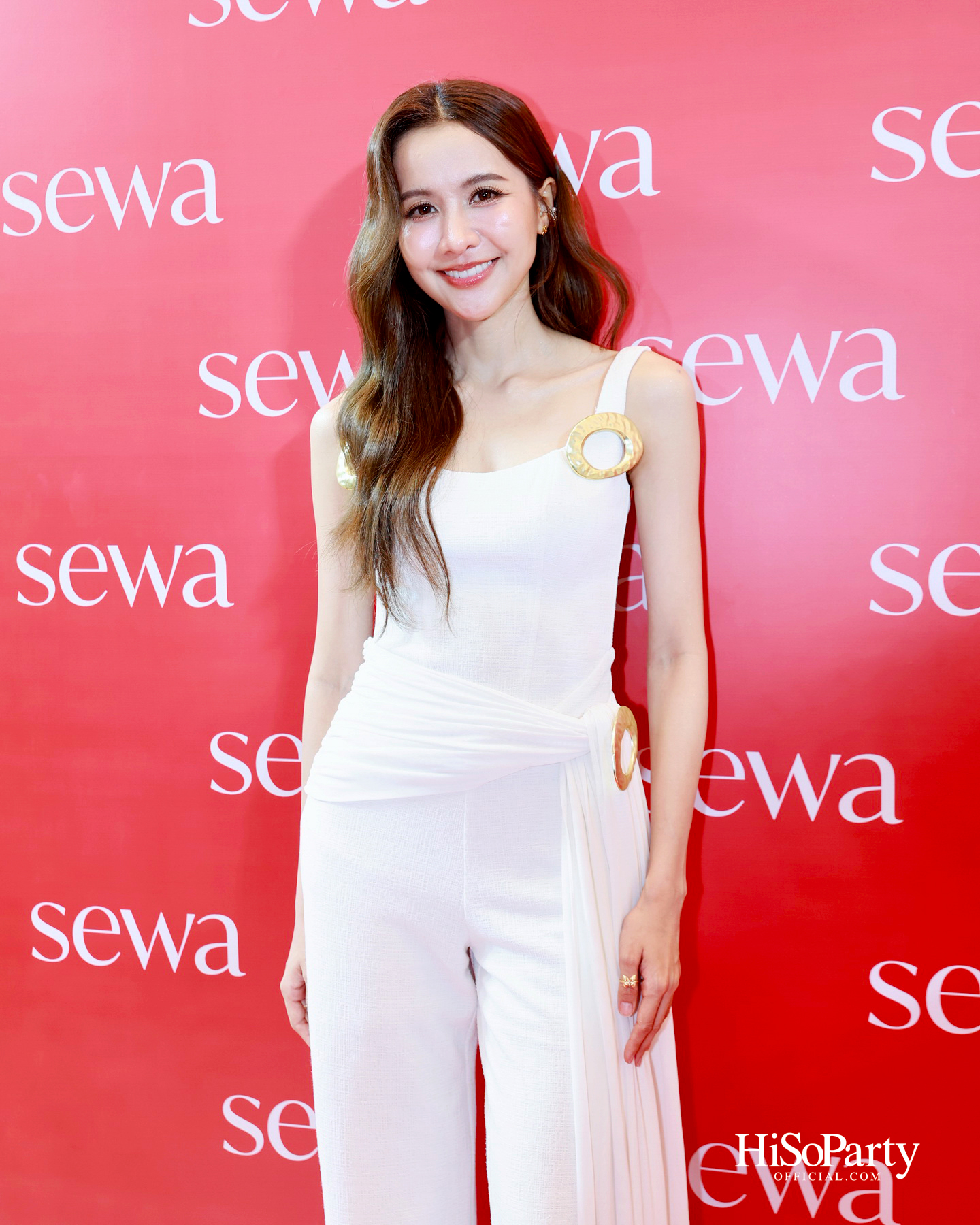 ‘Sewa Glow Reborn – Awaken Your Skin’s Power’ เปิดตัวพรีเซนเตอร์คนใหม่ ‘เจนเย่–เมธิกา’ พร้อมเผยโฉม 2 น้ำตบฮีโร่รุ่นล่าสุด