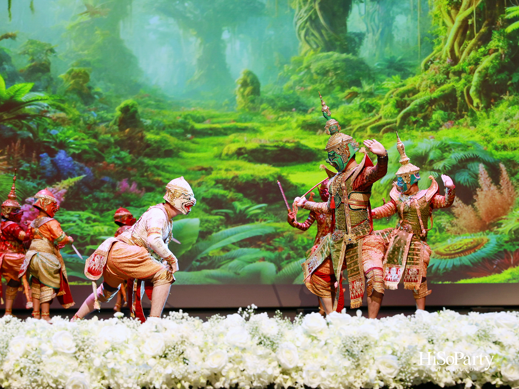 พิธีรำลึกถวายพระเกียรติ สมเด็จพระนางเจ้าสิริกิติ์ พระบรมราชินีนาถ พระบรมราชชนนีพันปีหลวง ณ โรงเรียนสถานศึกษานานาชาติ (ISB) 