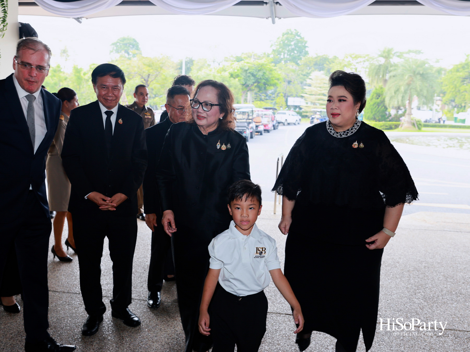 พิธีรำลึกถวายพระเกียรติ สมเด็จพระนางเจ้าสิริกิติ์ พระบรมราชินีนาถ พระบรมราชชนนีพันปีหลวง ณ โรงเรียนสถานศึกษานานาชาติ (ISB) 