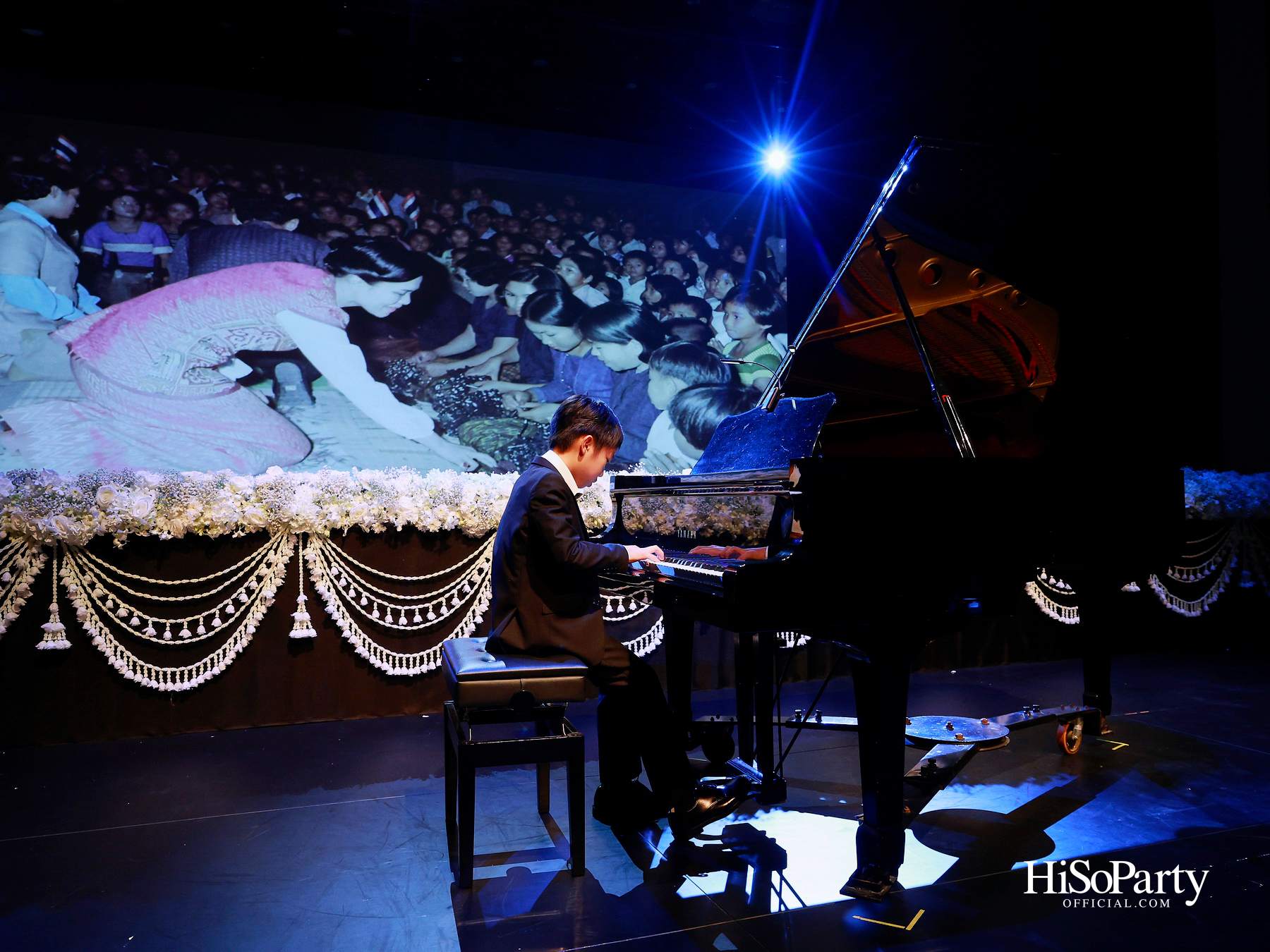 พิธีรำลึกถวายพระเกียรติ สมเด็จพระนางเจ้าสิริกิติ์ พระบรมราชินีนาถ พระบรมราชชนนีพันปีหลวง ณ โรงเรียนสถานศึกษานานาชาติ (ISB) 