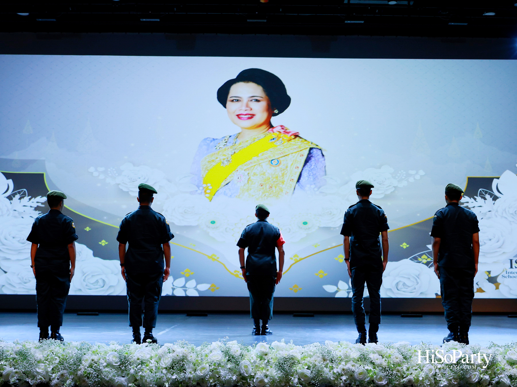 พิธีรำลึกถวายพระเกียรติ สมเด็จพระนางเจ้าสิริกิติ์ พระบรมราชินีนาถ พระบรมราชชนนีพันปีหลวง ณ โรงเรียนสถานศึกษานานาชาติ (ISB) 