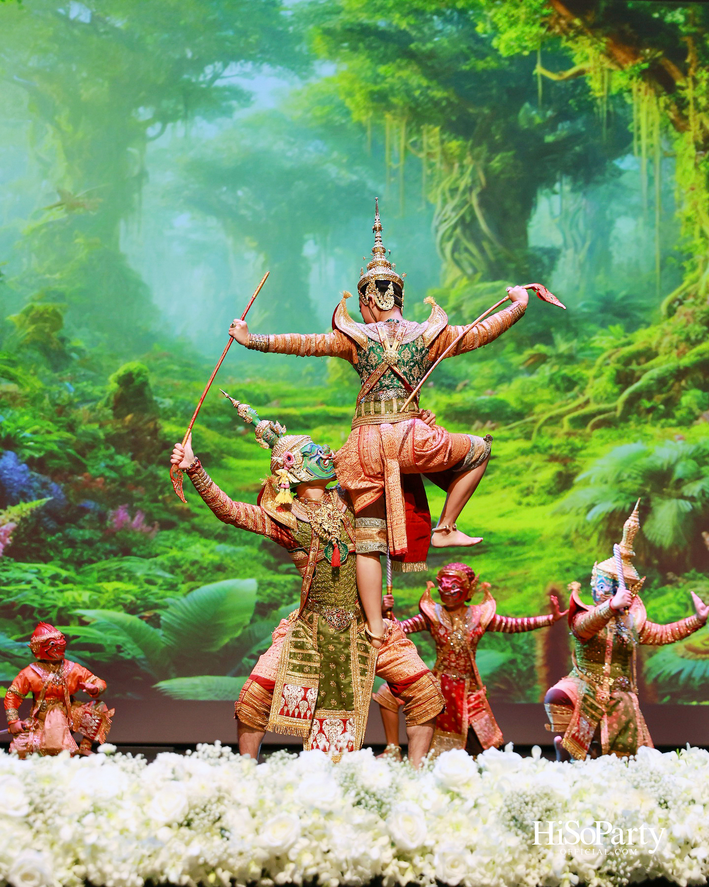 พิธีรำลึกถวายพระเกียรติ สมเด็จพระนางเจ้าสิริกิติ์ พระบรมราชินีนาถ พระบรมราชชนนีพันปีหลวง ณ โรงเรียนสถานศึกษานานาชาติ (ISB) 