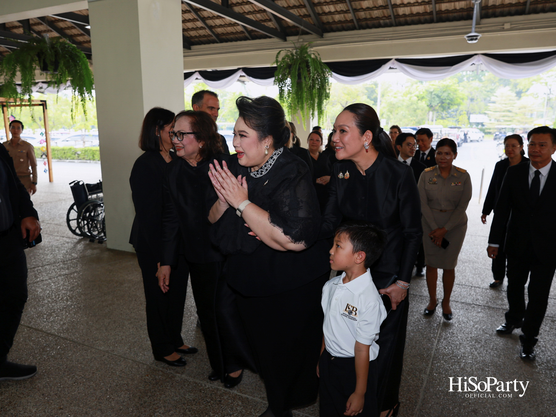 พิธีรำลึกถวายพระเกียรติ สมเด็จพระนางเจ้าสิริกิติ์ พระบรมราชินีนาถ พระบรมราชชนนีพันปีหลวง ณ โรงเรียนสถานศึกษานานาชาติ (ISB) 