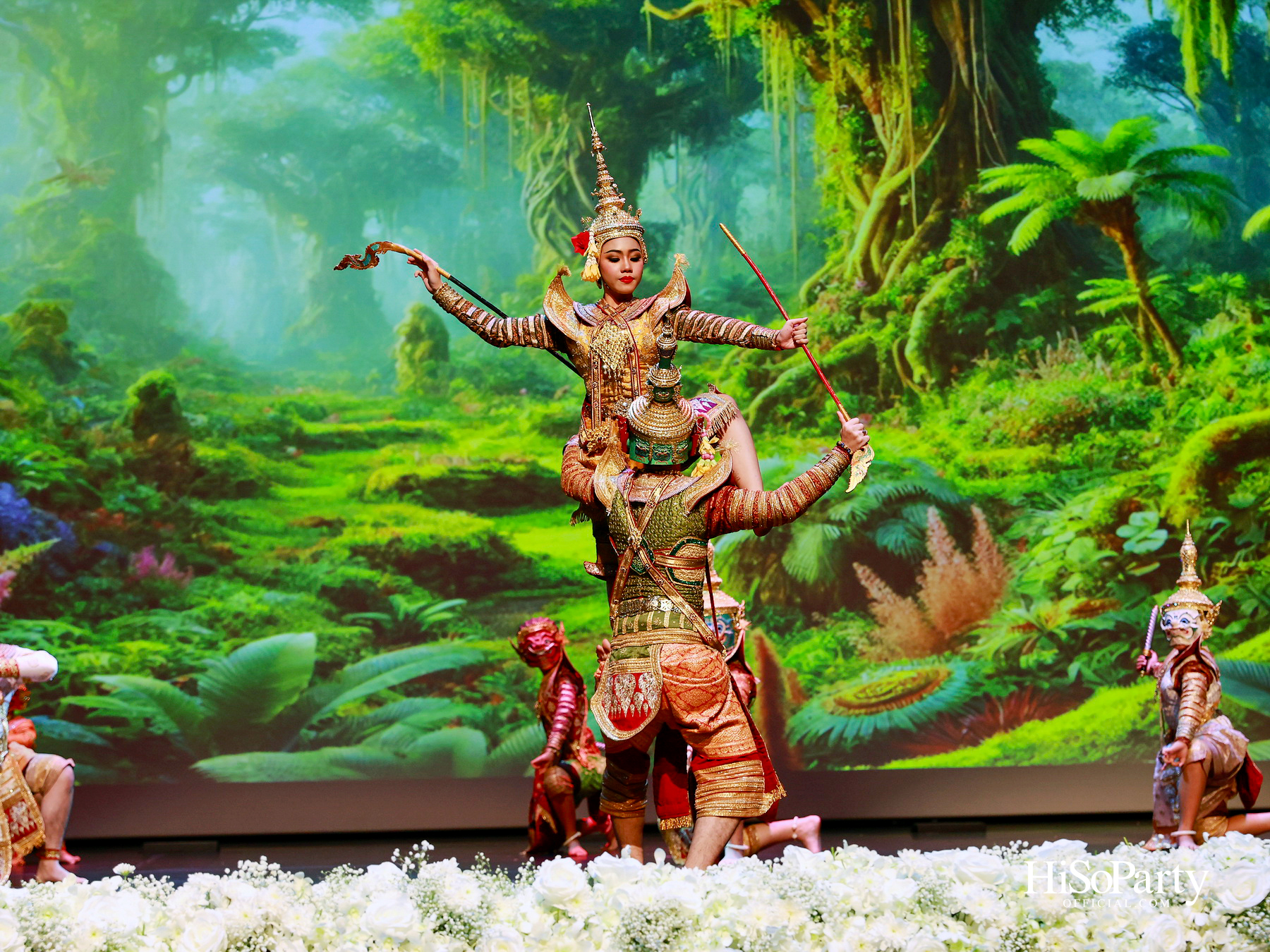 พิธีรำลึกถวายพระเกียรติ สมเด็จพระนางเจ้าสิริกิติ์ พระบรมราชินีนาถ พระบรมราชชนนีพันปีหลวง ณ โรงเรียนสถานศึกษานานาชาติ (ISB) 