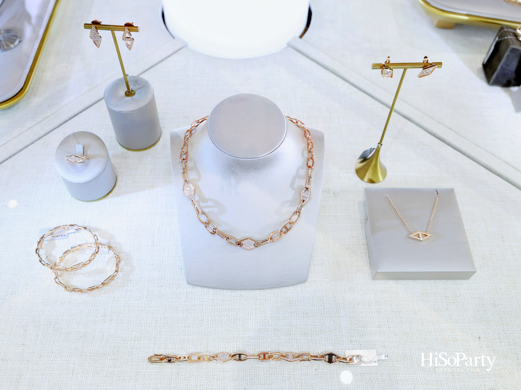 GEMS PAVILION จัดงาน ‘The Art of Celebration’ Exclusive Private Trunk Show 