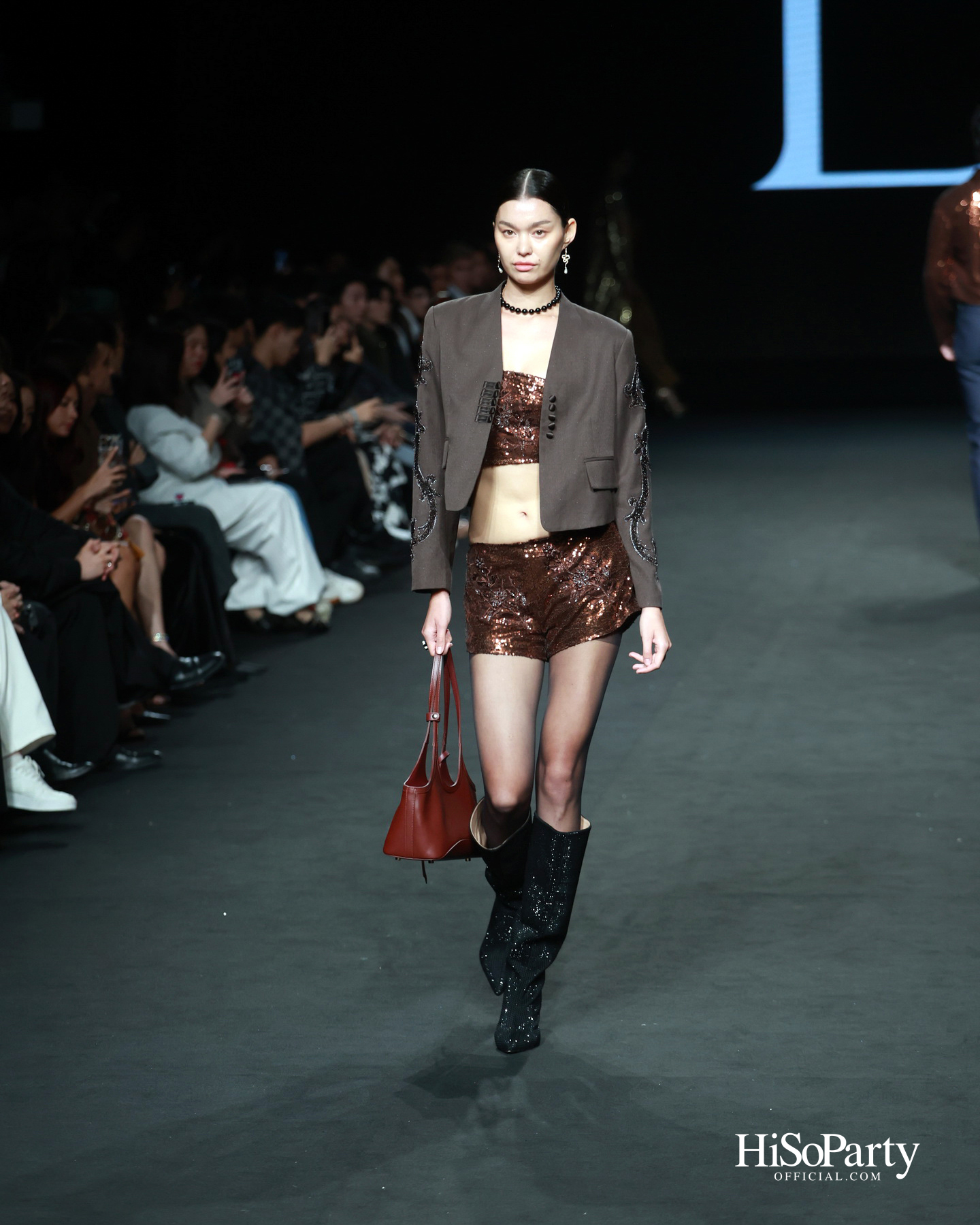 EVERYWEEK.OUTFIT @ELLE FASHION WEEK 2025