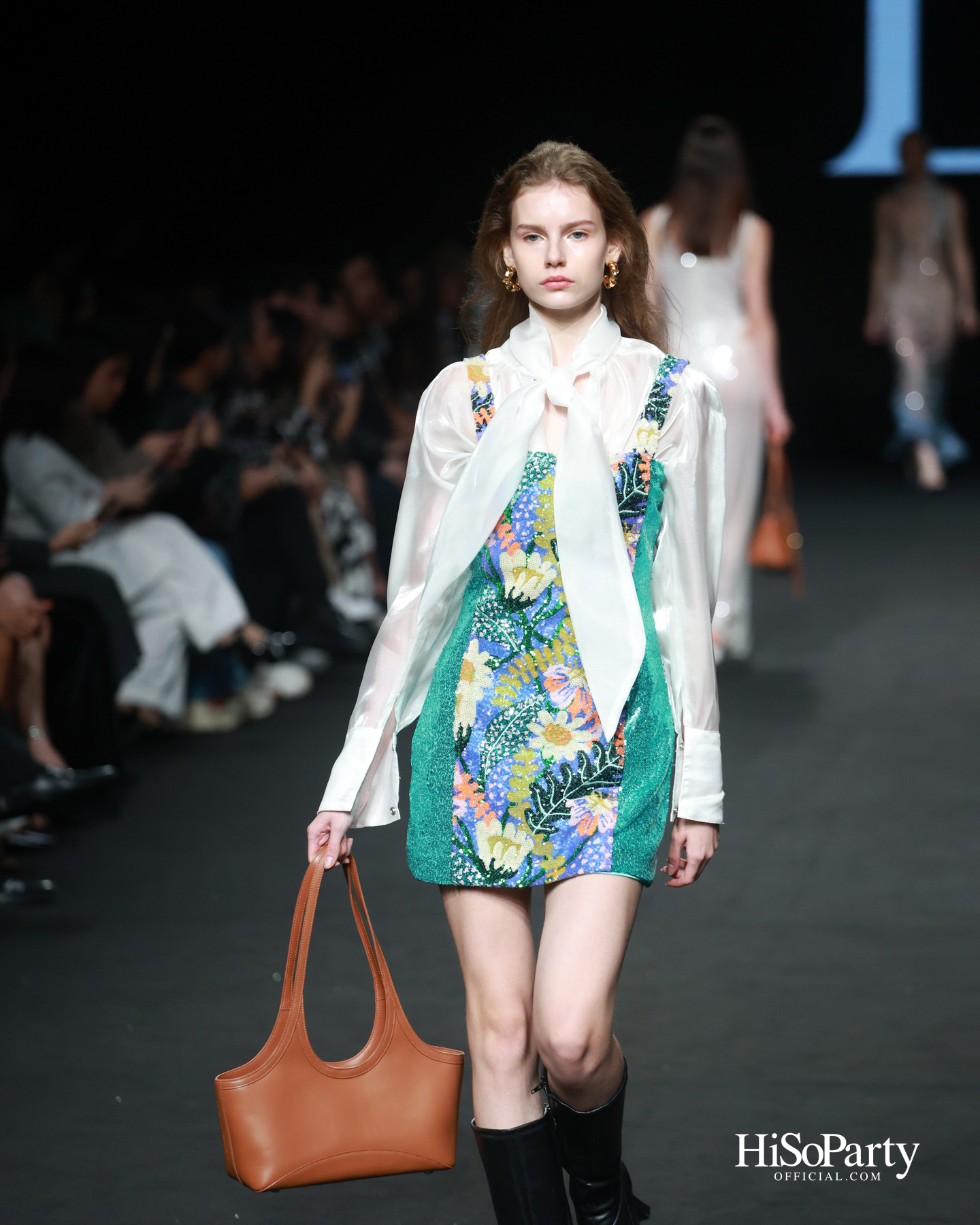 EVERYWEEK.OUTFIT @ELLE FASHION WEEK 2025