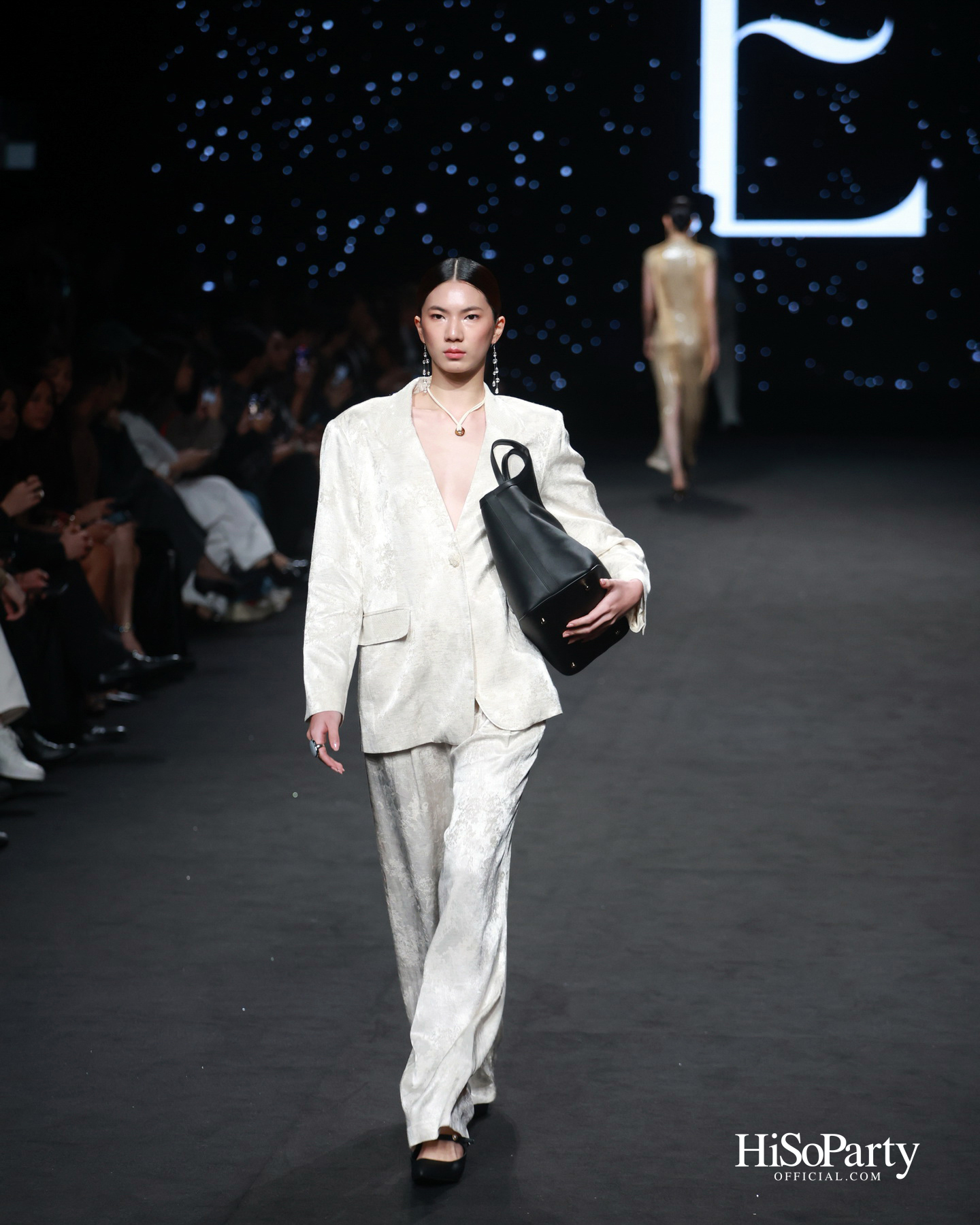 EVERYWEEK.OUTFIT @ELLE FASHION WEEK 2025