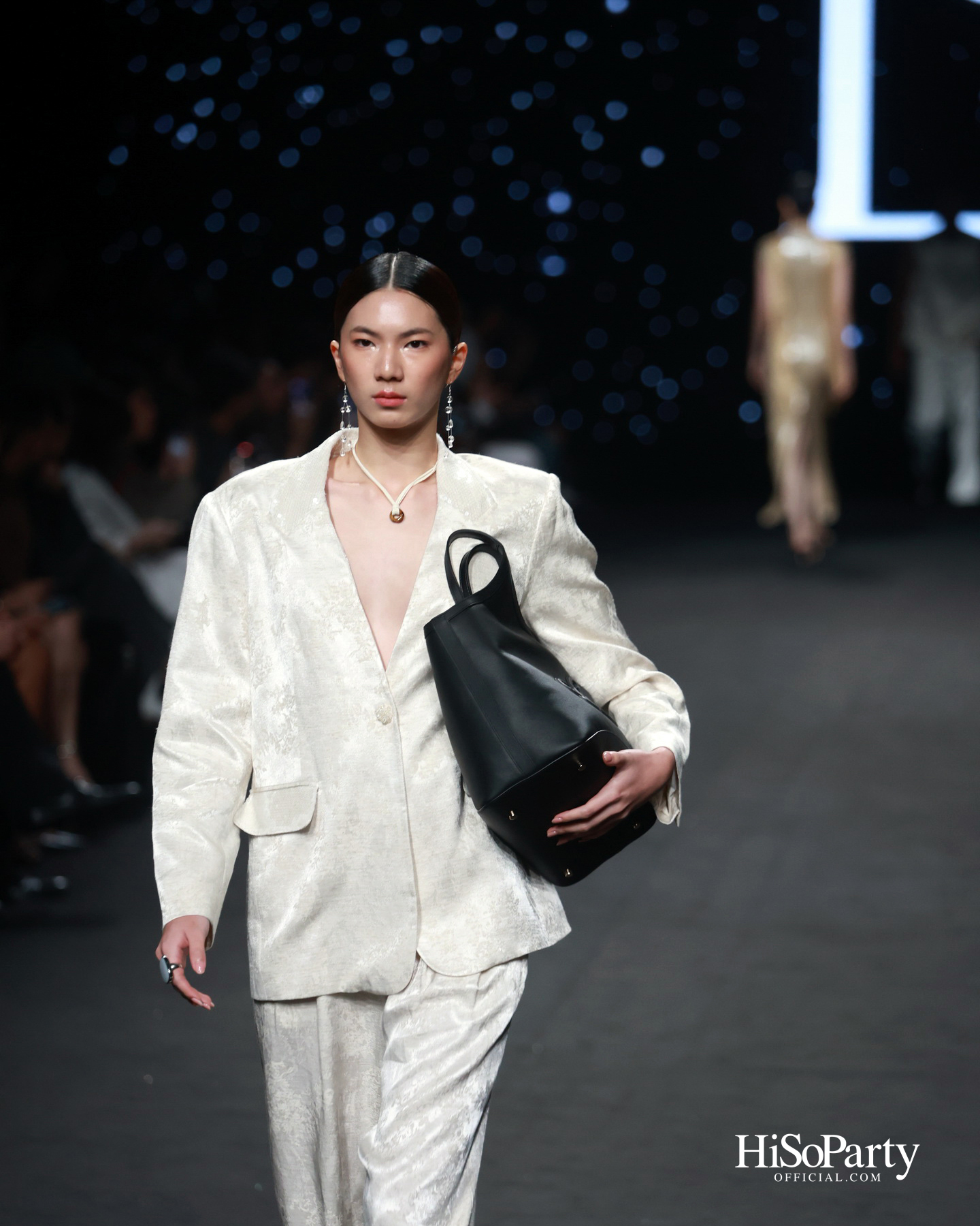 EVERYWEEK.OUTFIT @ELLE FASHION WEEK 2025