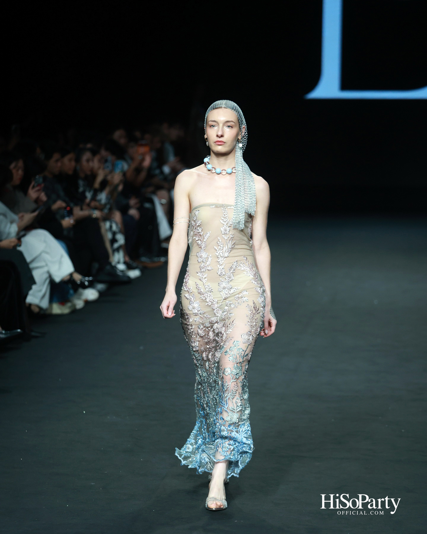 EVERYWEEK.OUTFIT @ELLE FASHION WEEK 2025