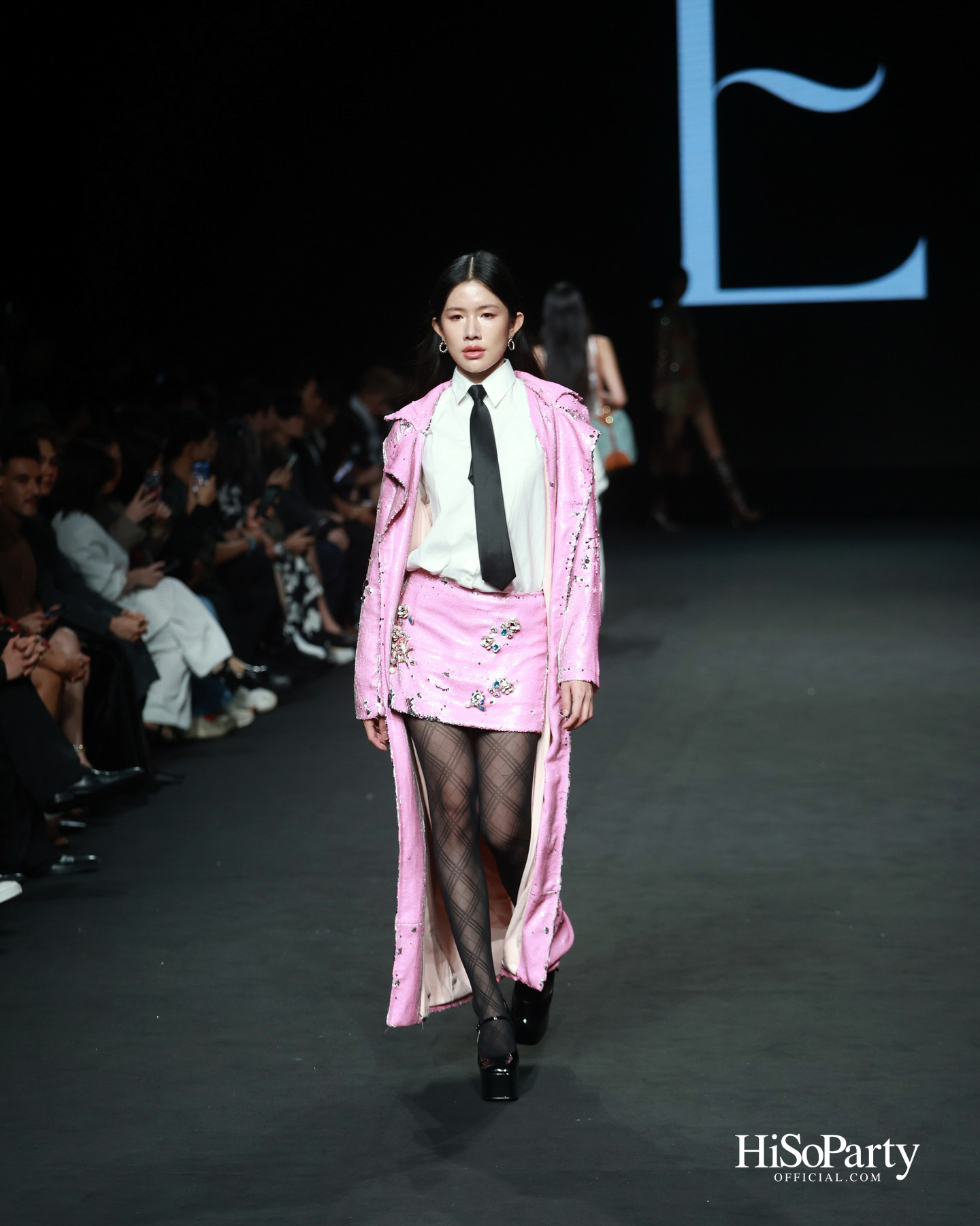 EVERYWEEK.OUTFIT @ELLE FASHION WEEK 2025