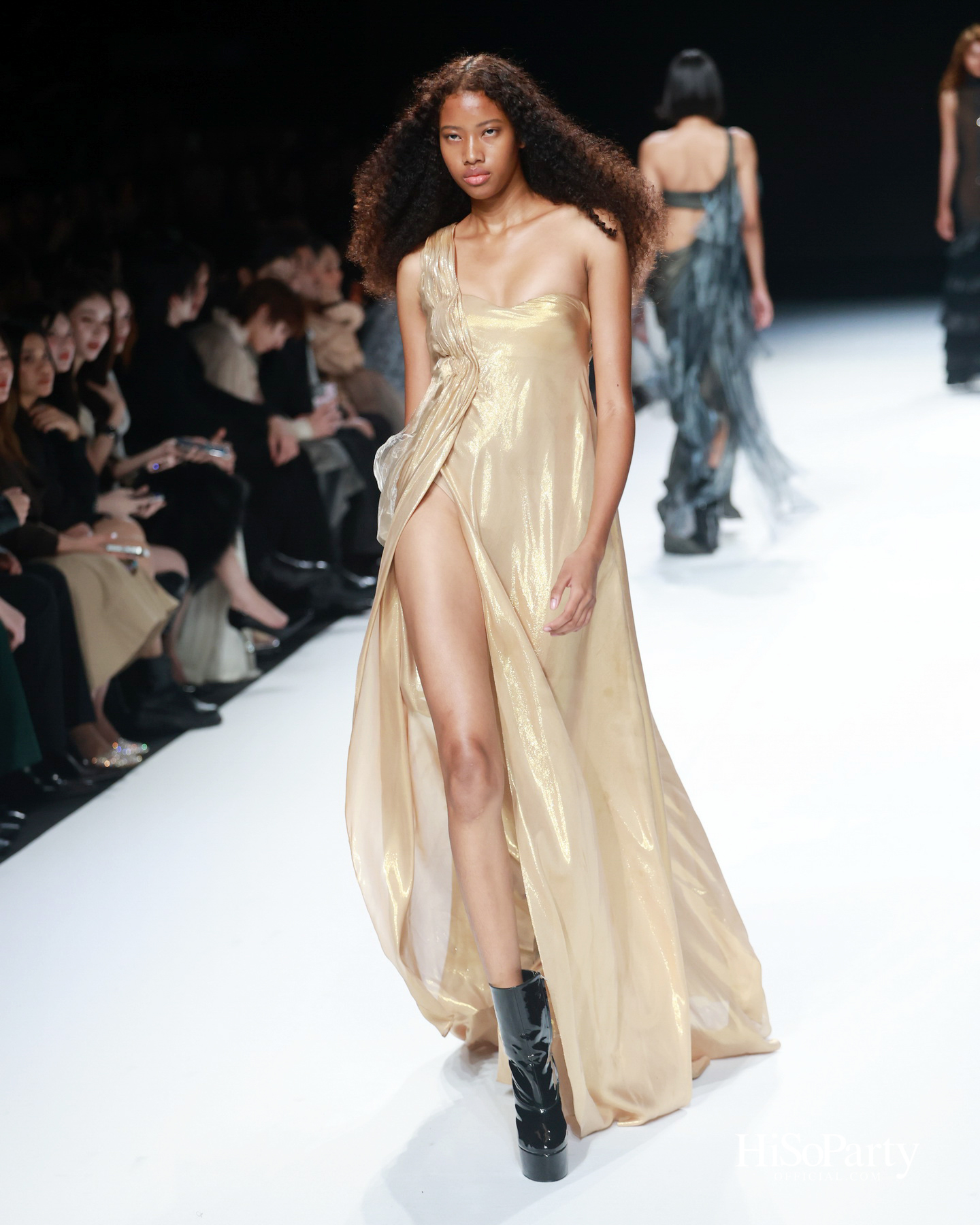 THEATRE @ELLE FASHION WEEK 2025