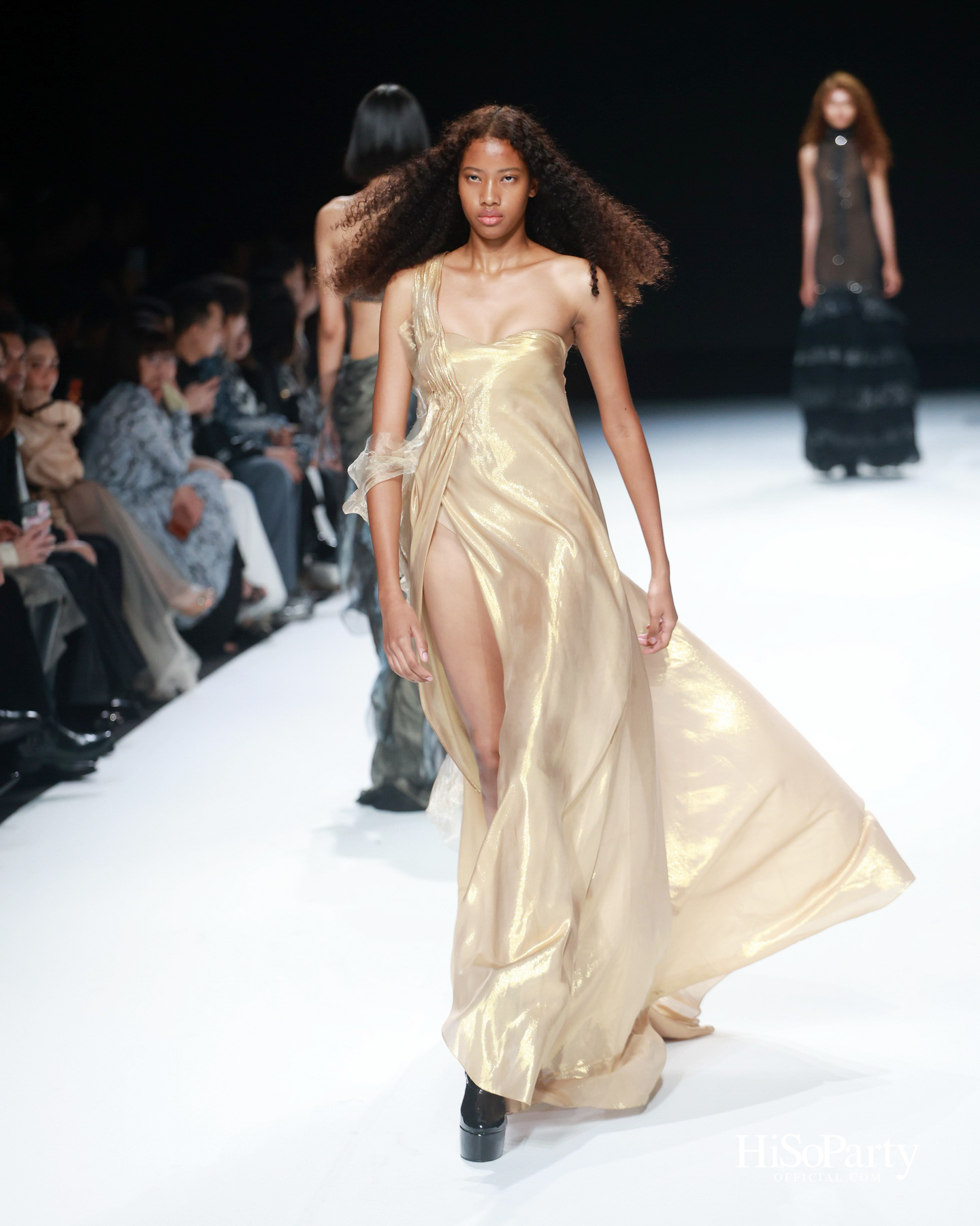 THEATRE @ELLE FASHION WEEK 2025