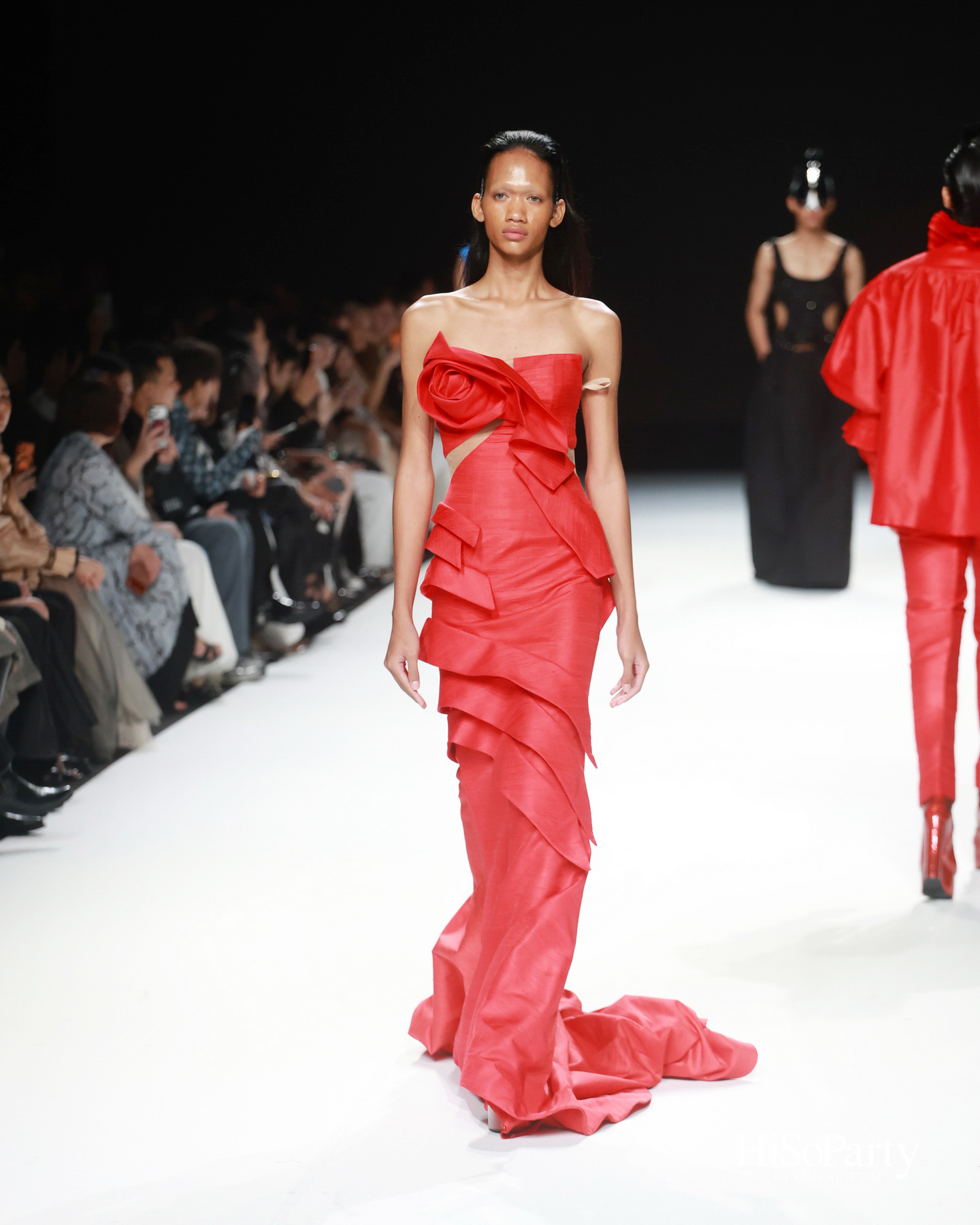 THEATRE @ELLE FASHION WEEK 2025