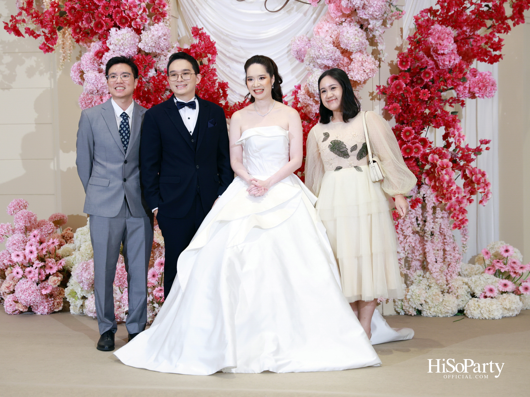 งานฉลองมงคลสมรส คุณพิมพ์ประพัทธ์ สนิทวงศ์ ณ อยุธยา - คุณทยา อุทโยภาศ ณ ดิ แอทธินี โฮเทล แบงค็อก