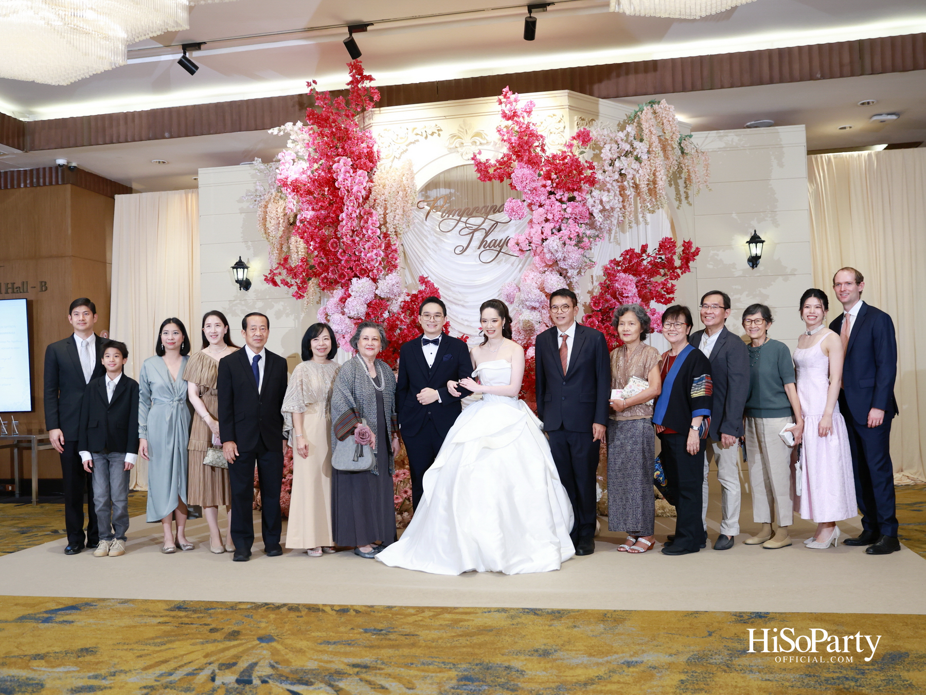 งานฉลองมงคลสมรส คุณพิมพ์ประพัทธ์ สนิทวงศ์ ณ อยุธยา - คุณทยา อุทโยภาศ ณ ดิ แอทธินี โฮเทล แบงค็อก