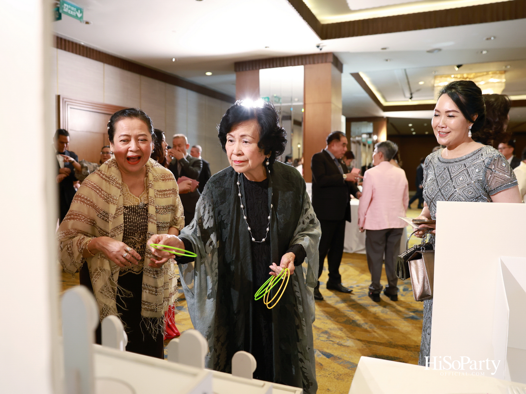 งานฉลองมงคลสมรส คุณพิมพ์ประพัทธ์ สนิทวงศ์ ณ อยุธยา - คุณทยา อุทโยภาศ ณ ดิ แอทธินี โฮเทล แบงค็อก