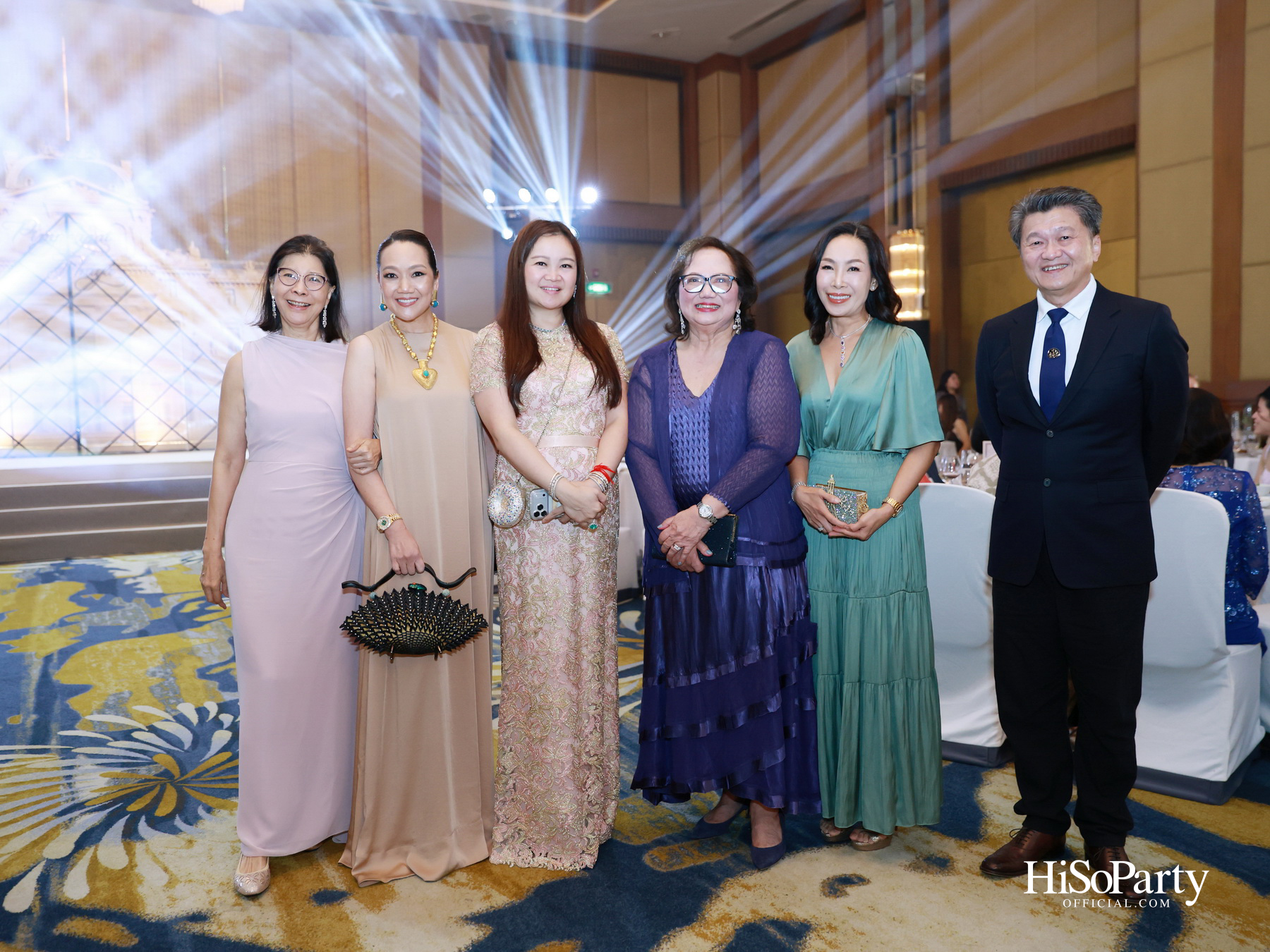 งานฉลองมงคลสมรส คุณพิมพ์ประพัทธ์ สนิทวงศ์ ณ อยุธยา - คุณทยา อุทโยภาศ ณ ดิ แอทธินี โฮเทล แบงค็อก