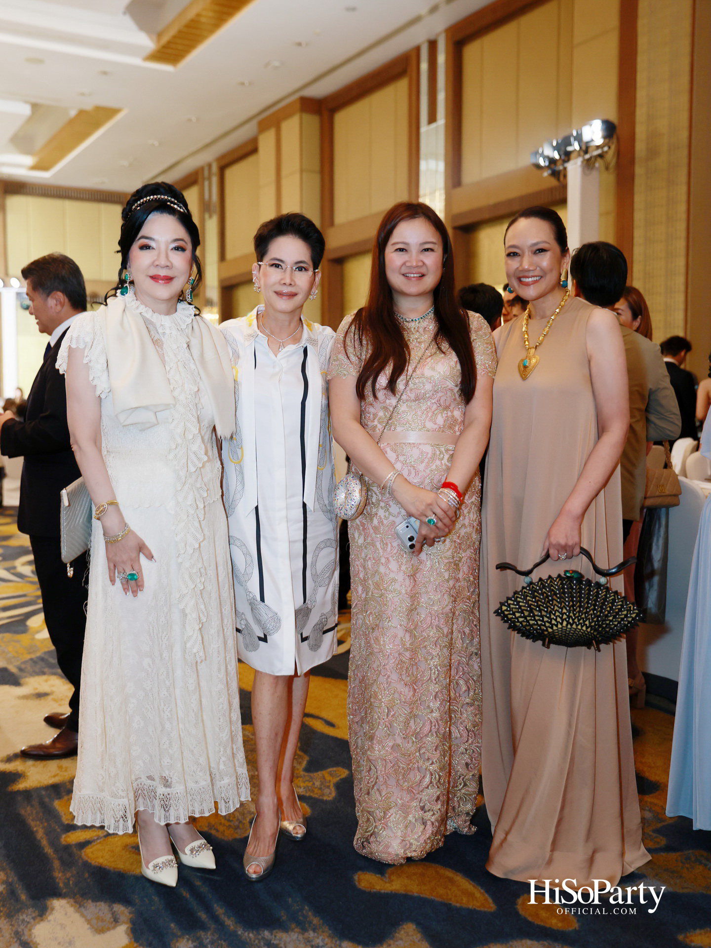 งานฉลองมงคลสมรส คุณพิมพ์ประพัทธ์ สนิทวงศ์ ณ อยุธยา - คุณทยา อุทโยภาศ ณ ดิ แอทธินี โฮเทล แบงค็อก