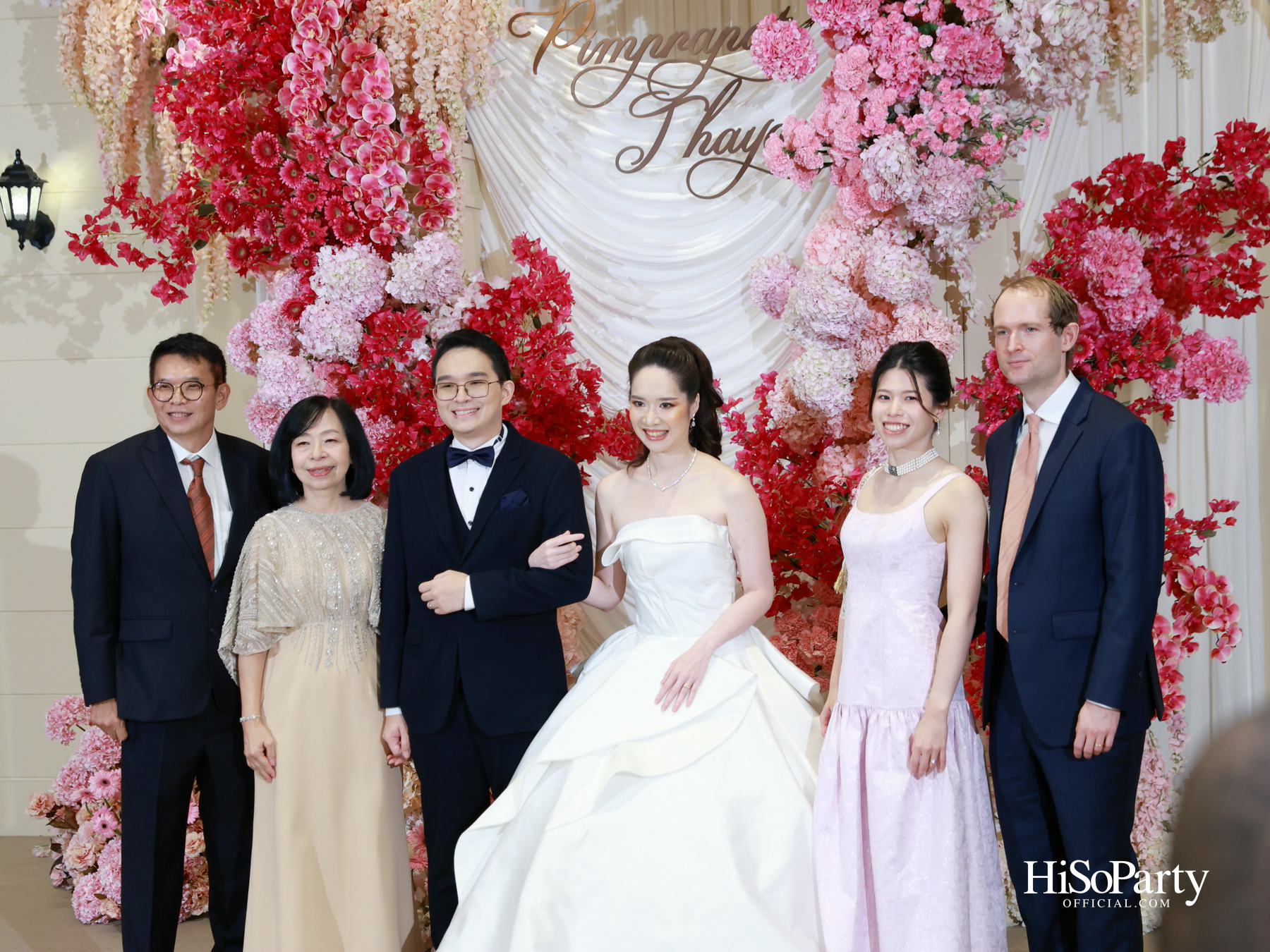 งานฉลองมงคลสมรส คุณพิมพ์ประพัทธ์ สนิทวงศ์ ณ อยุธยา - คุณทยา อุทโยภาศ ณ ดิ แอทธินี โฮเทล แบงค็อก