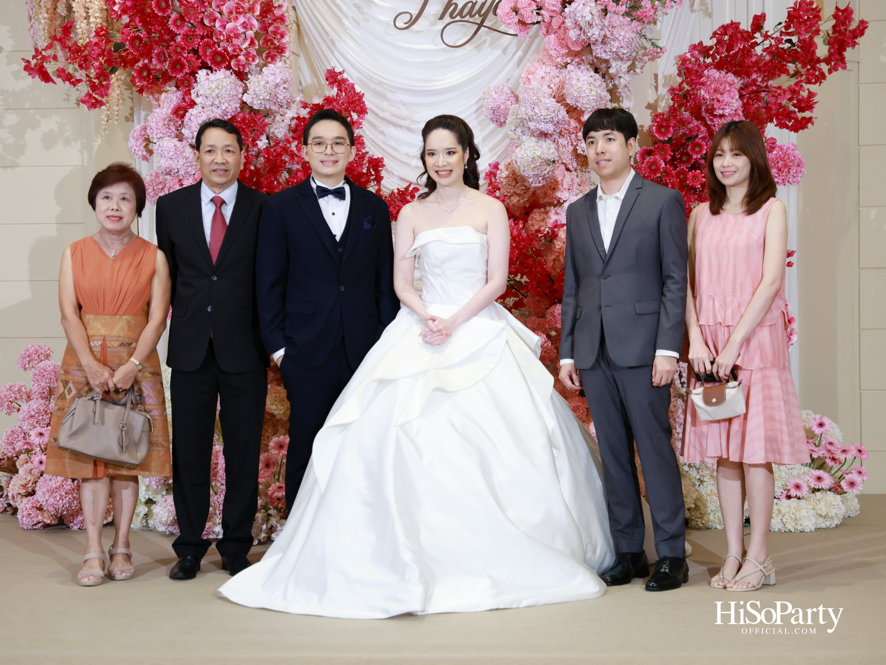 งานฉลองมงคลสมรส คุณพิมพ์ประพัทธ์ สนิทวงศ์ ณ อยุธยา - คุณทยา อุทโยภาศ ณ ดิ แอทธินี โฮเทล แบงค็อก