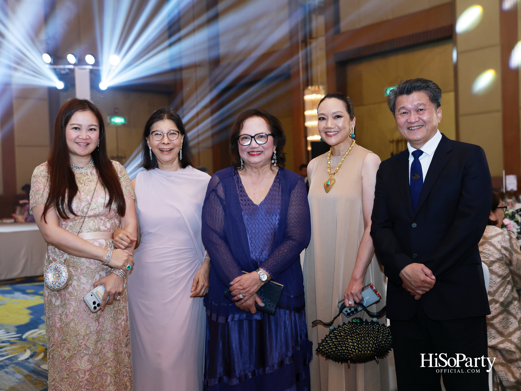 งานฉลองมงคลสมรส คุณพิมพ์ประพัทธ์ สนิทวงศ์ ณ อยุธยา - คุณทยา อุทโยภาศ ณ ดิ แอทธินี โฮเทล แบงค็อก