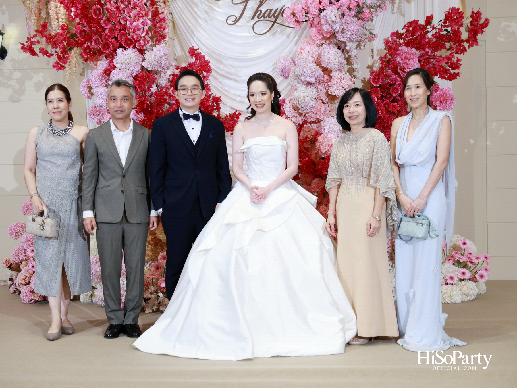 งานฉลองมงคลสมรส คุณพิมพ์ประพัทธ์ สนิทวงศ์ ณ อยุธยา - คุณทยา อุทโยภาศ ณ ดิ แอทธินี โฮเทล แบงค็อก